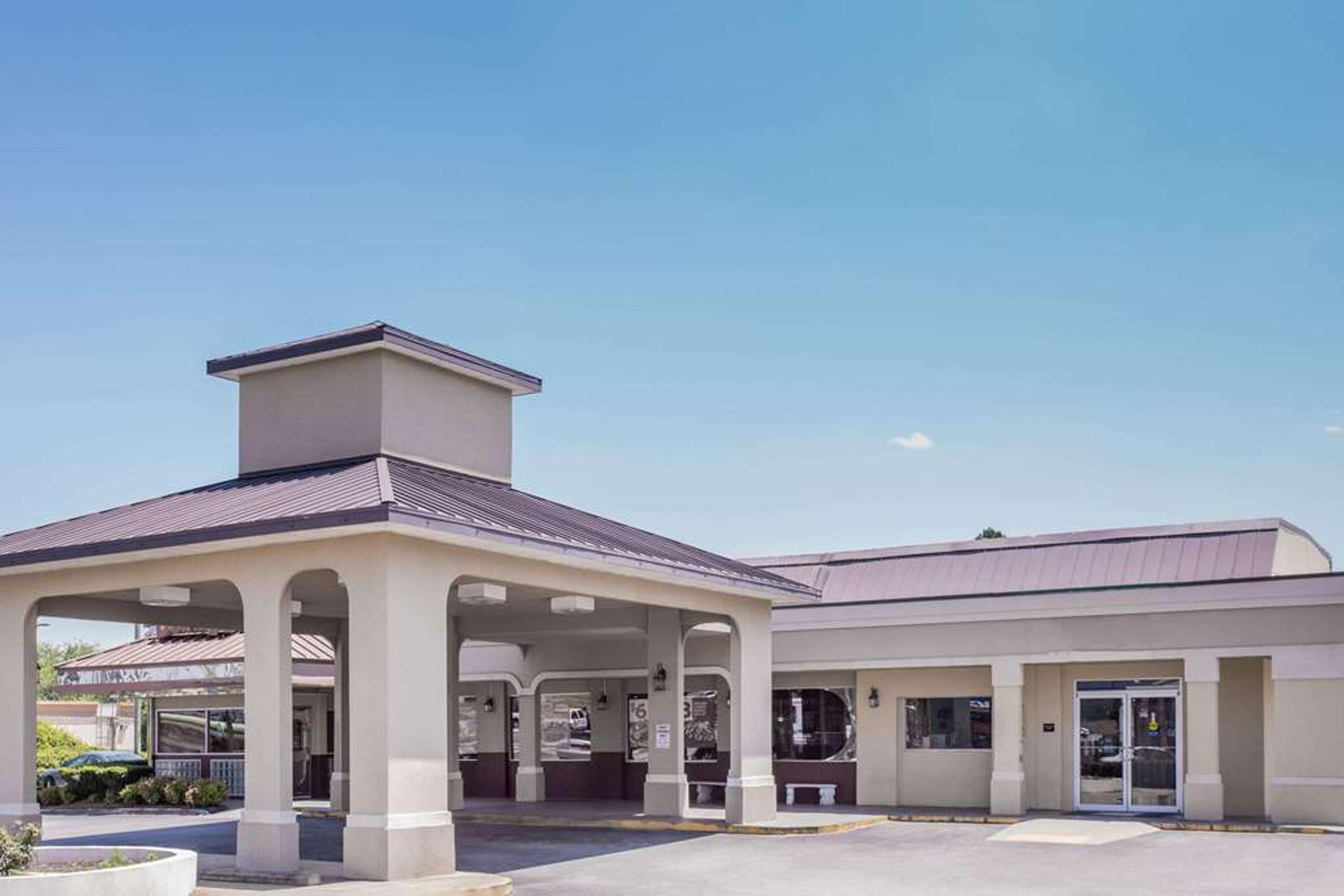 SUPER 8 BY WYNDHAM AUGUSTA