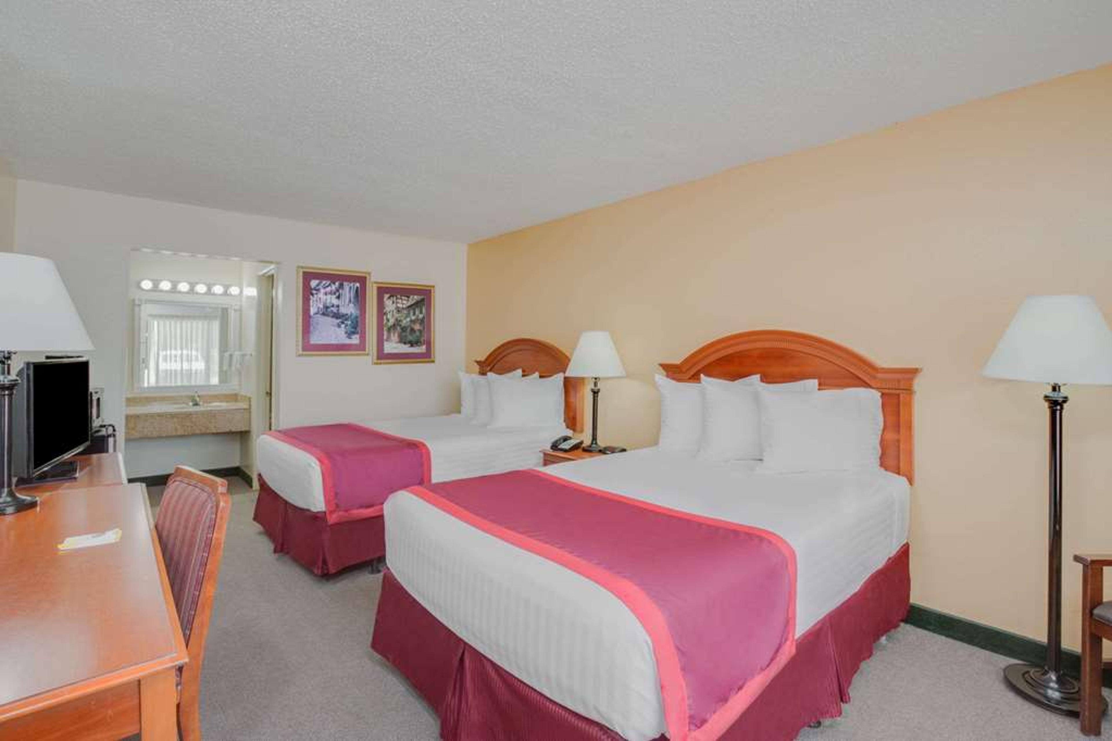 DAYS INN BY WYNDHAM, ASHEVILLE WEST