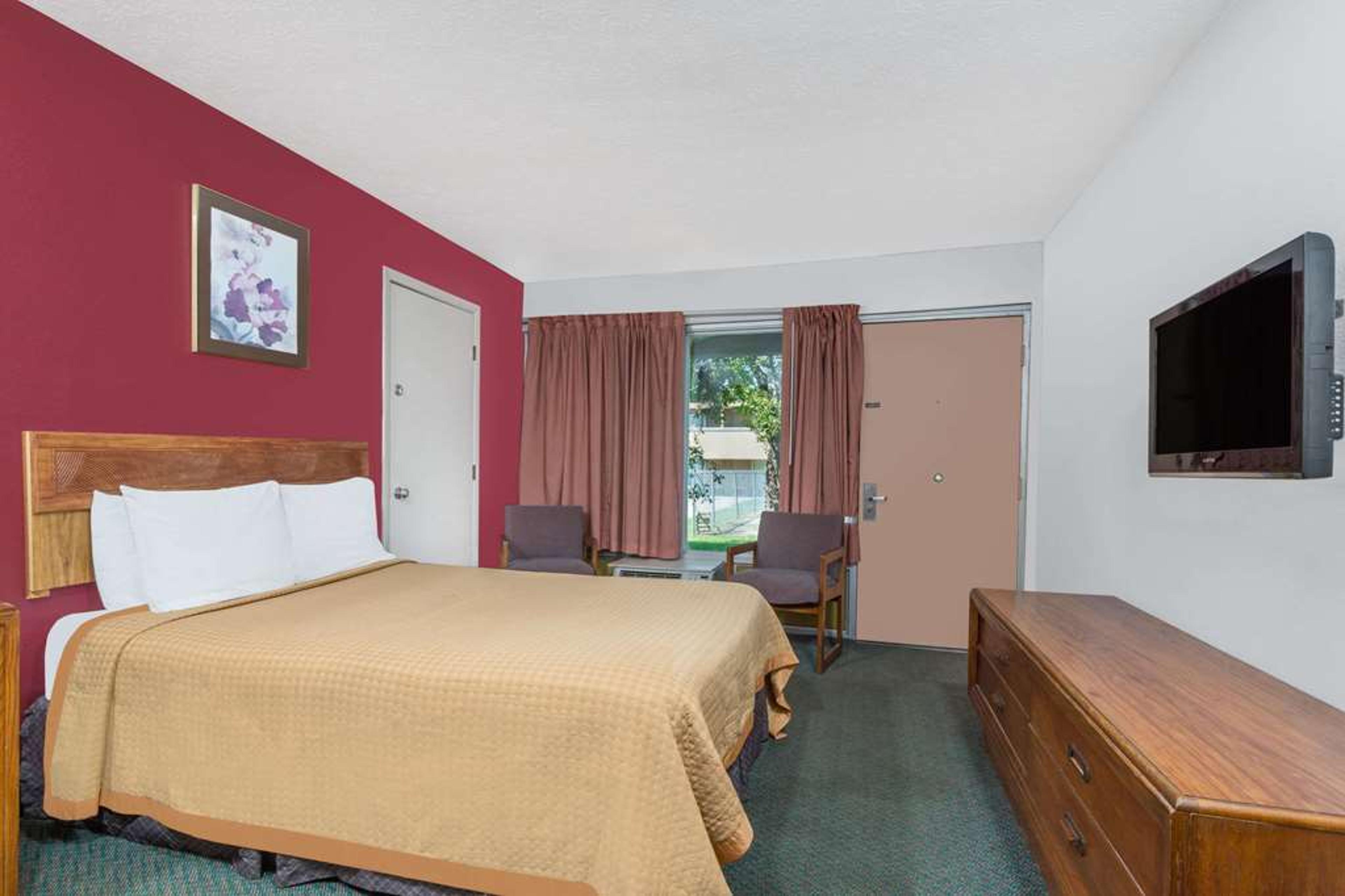 DAYS INN BY WYNDHAM, MT. STERLING