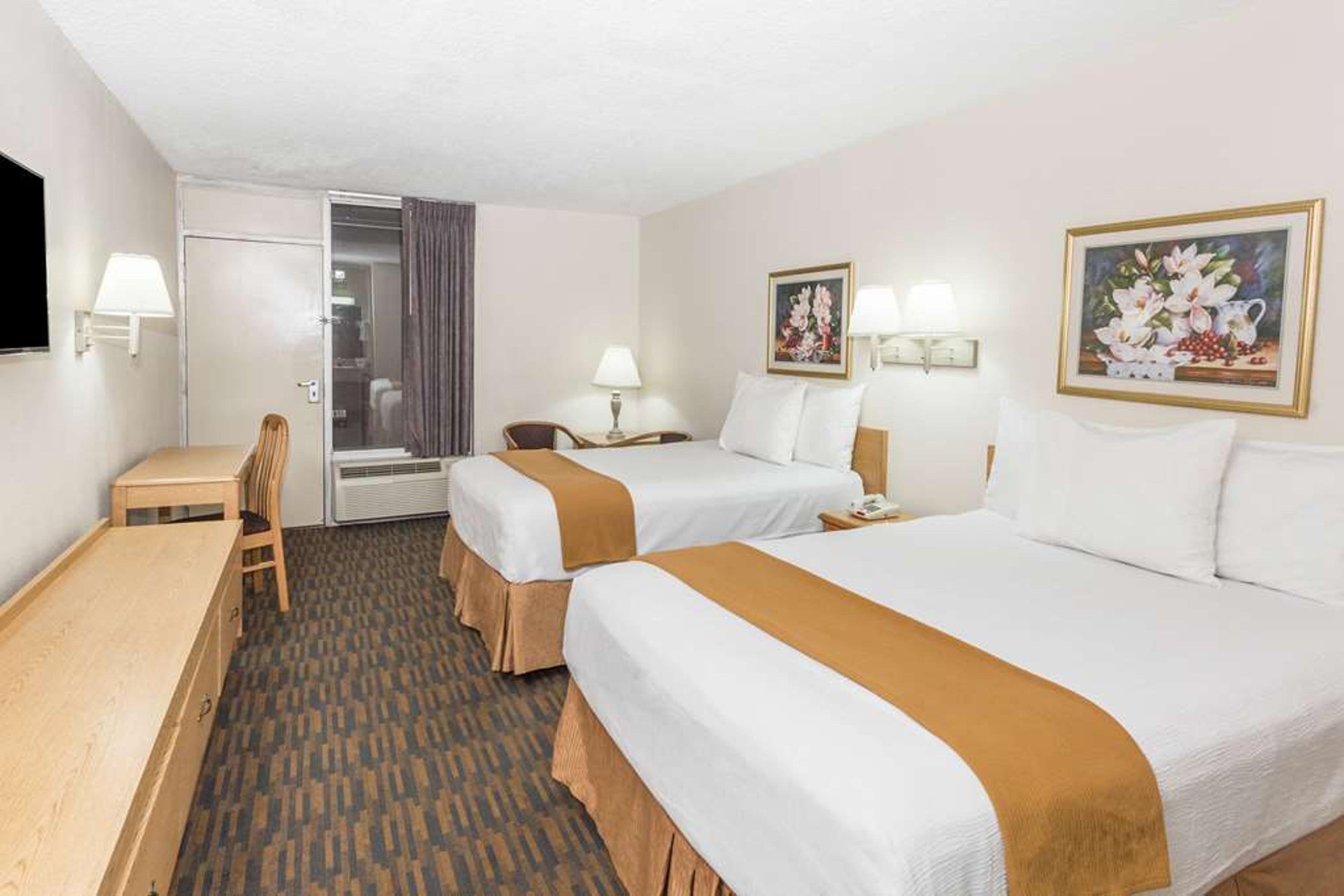 DAYS INN BY WYNDHAM ADEL