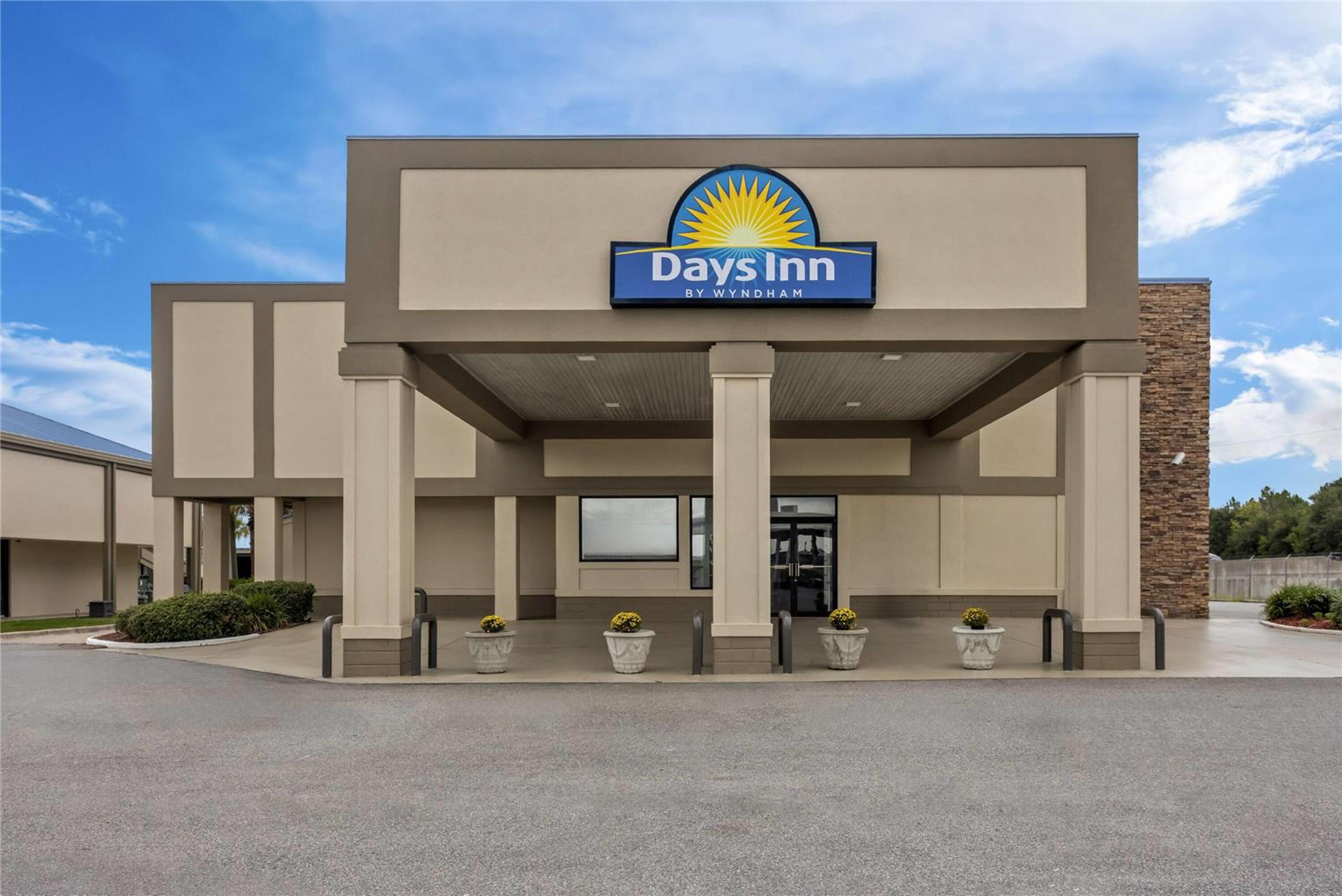 DAYS INN BY WYNDHAM ADEL