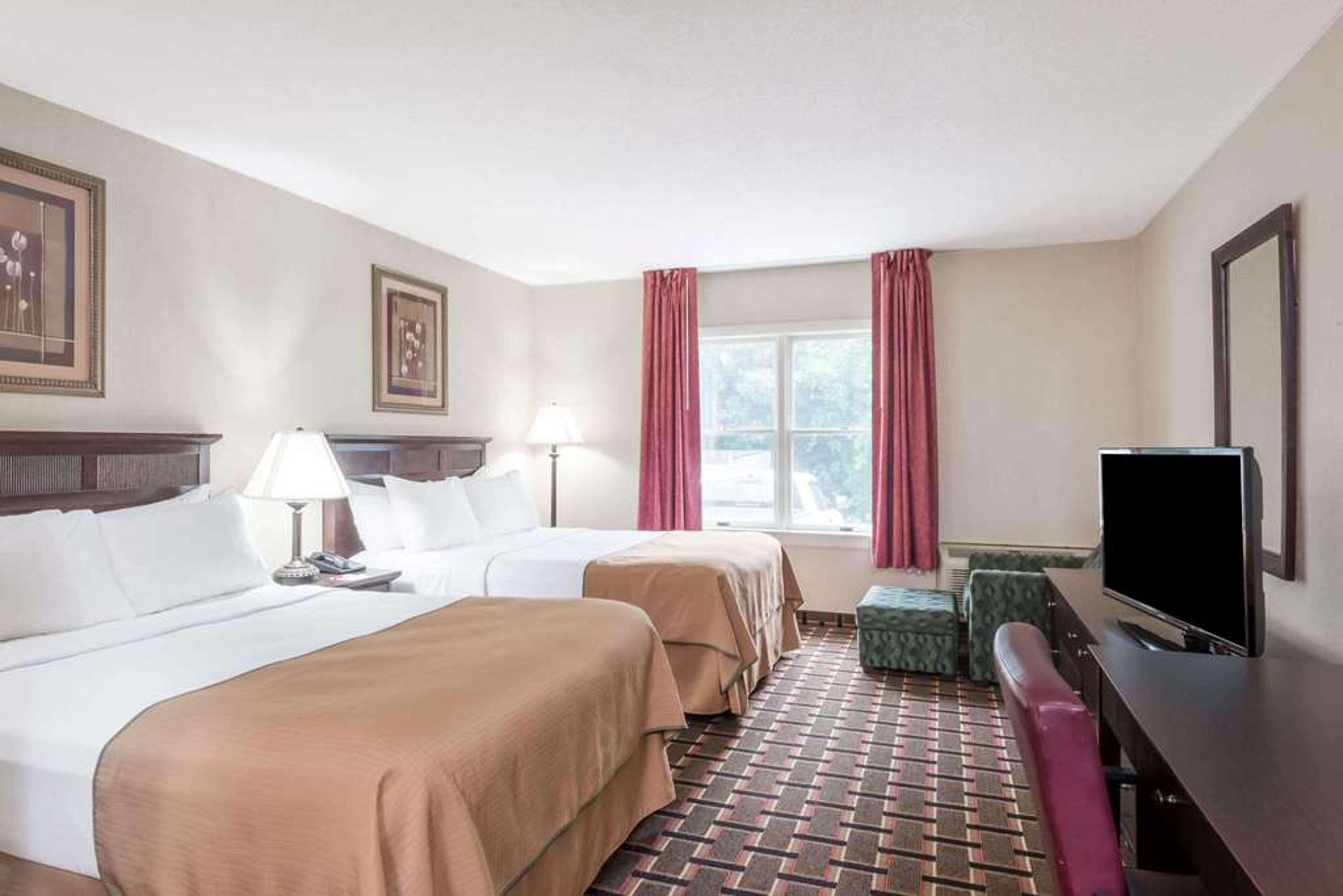 RAMADA BY WYNDHAM GROTON