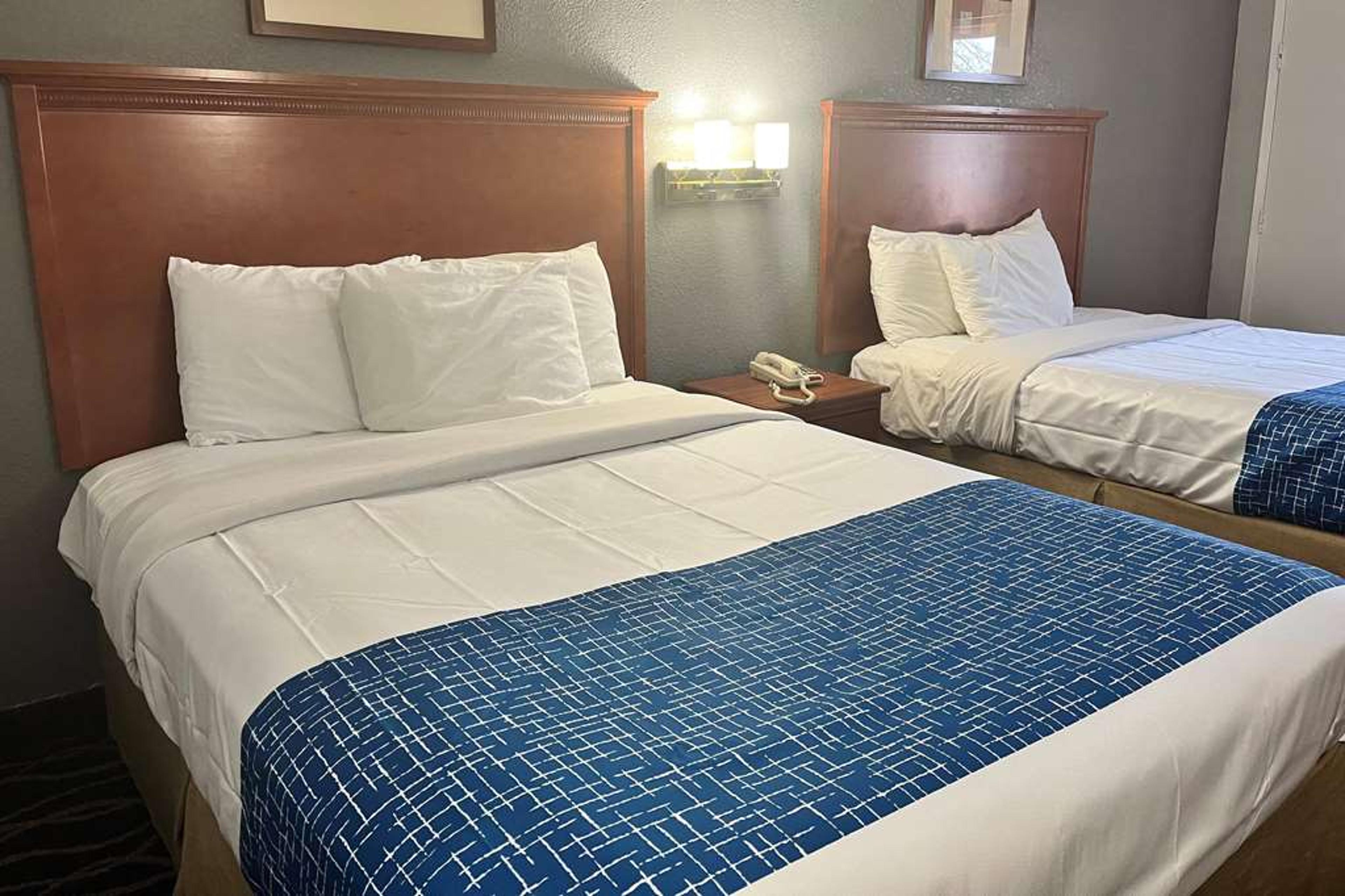 TRAVELODGE BY WYNDHAM, TERRE HAUTE