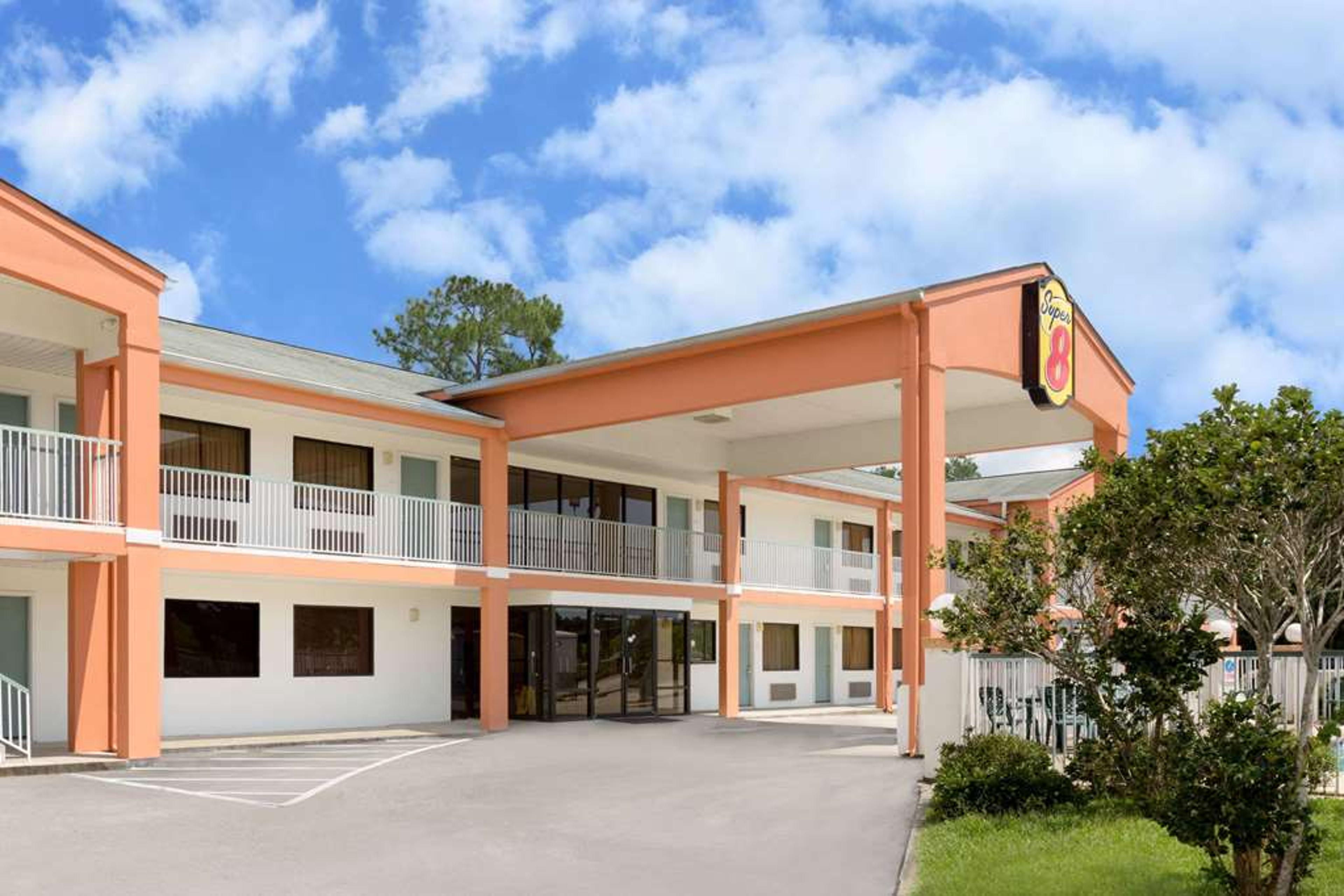 SUPER 8 BY WYNDHAM OCEAN SPRINGS BI