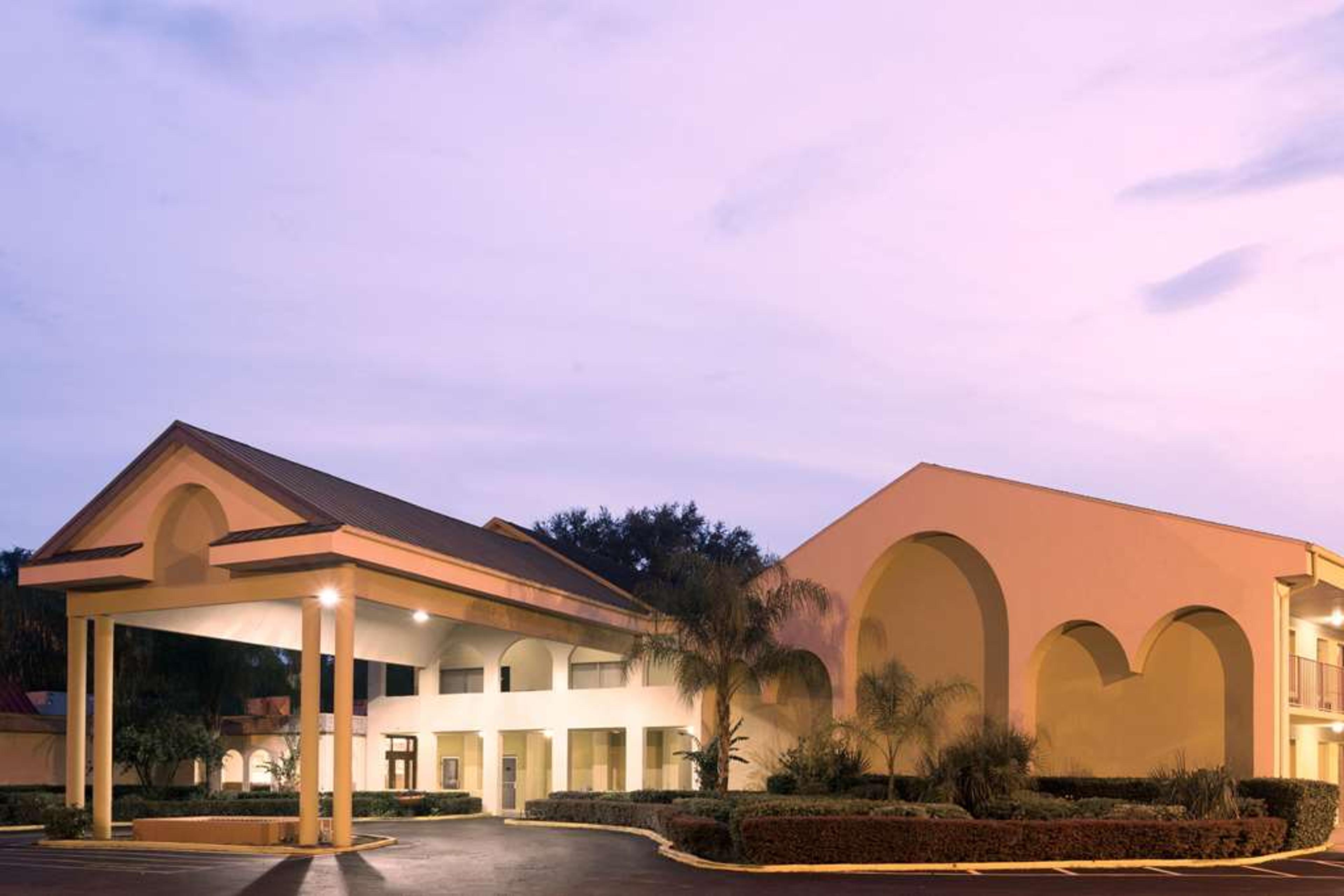 DAYS INN BY WYNDHAM CRYSTAL RIVER
