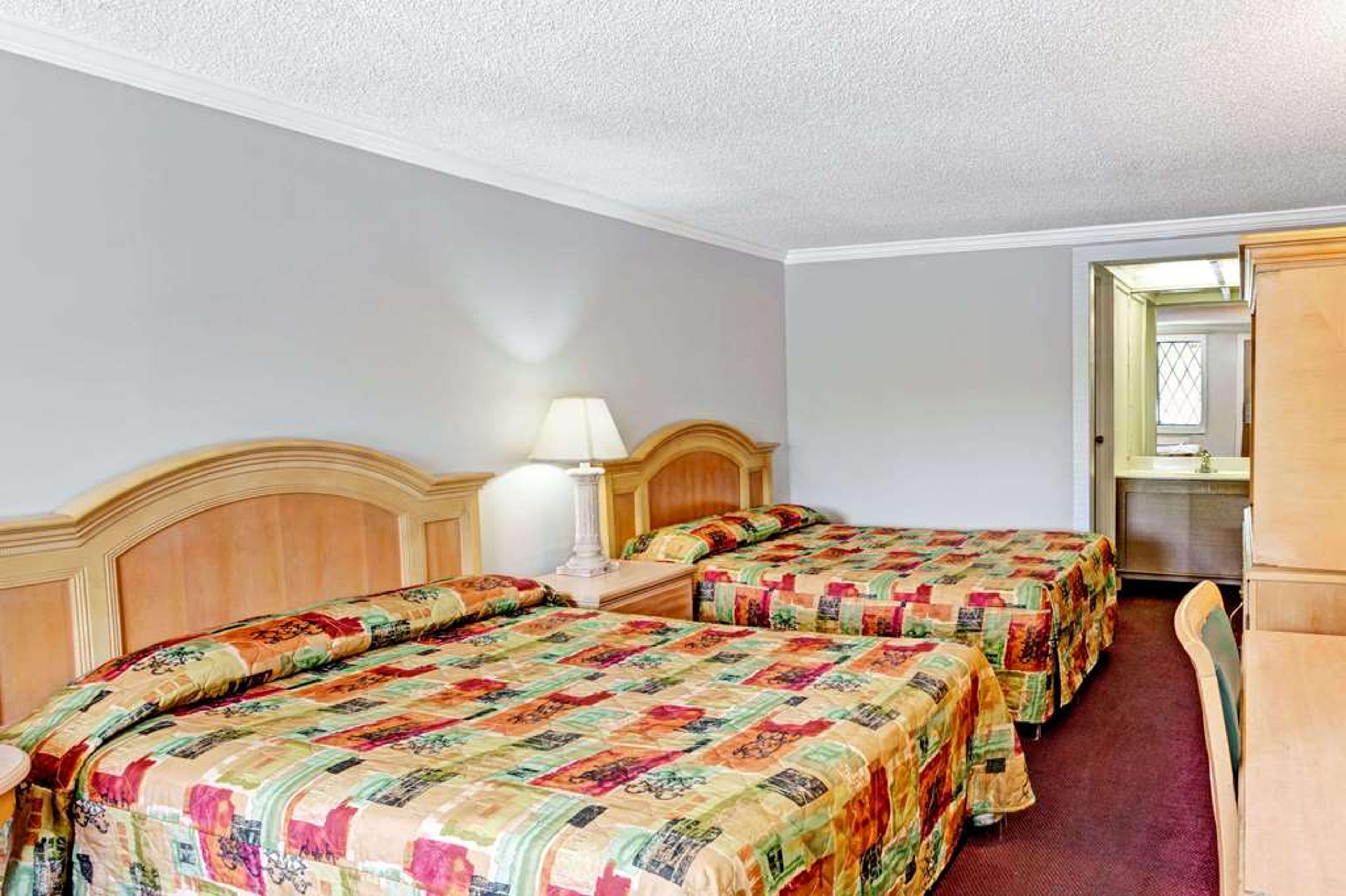 KNIGHTS INN AUSTELL