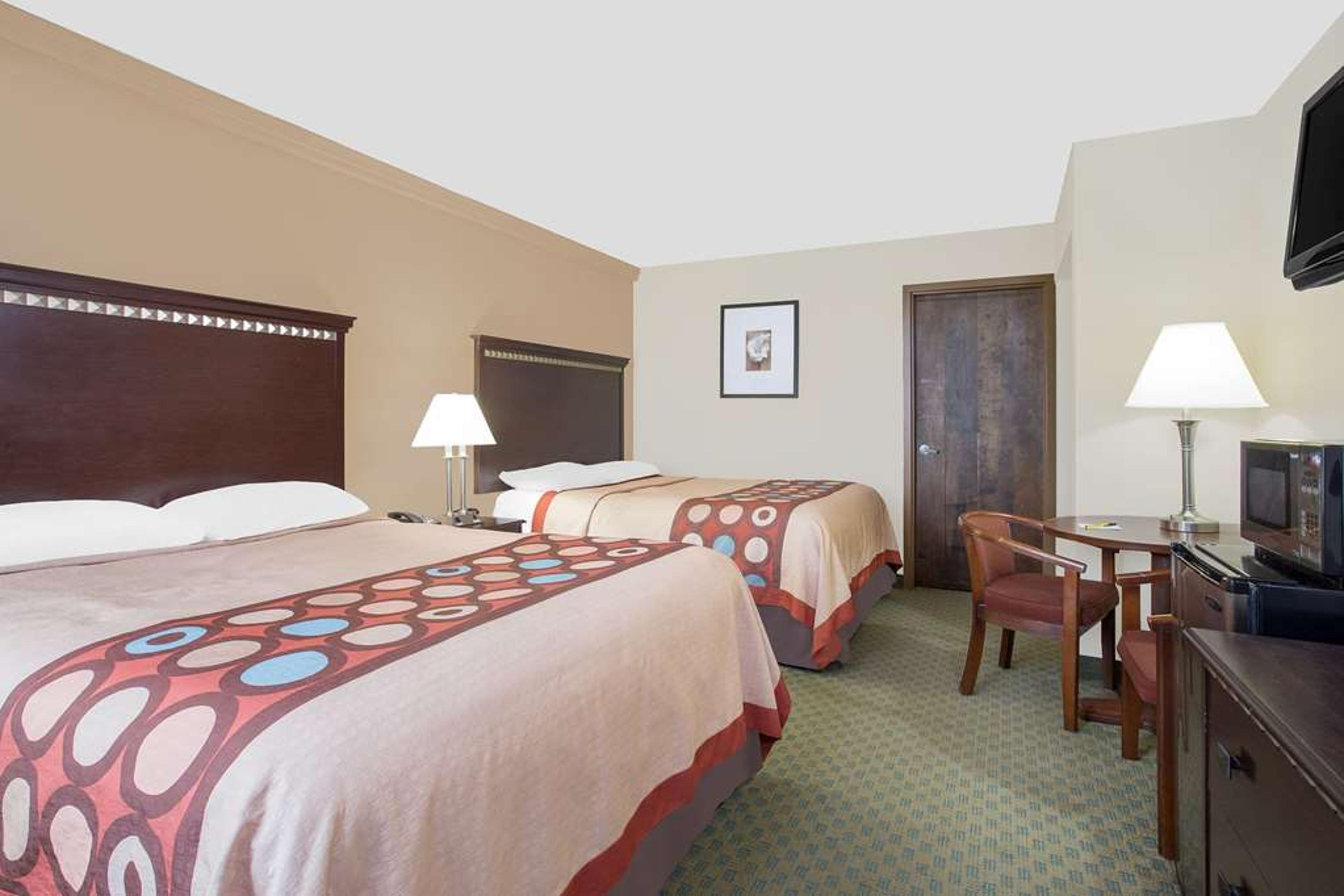 SUPER 8 BY WYNDHAM DANVILLE