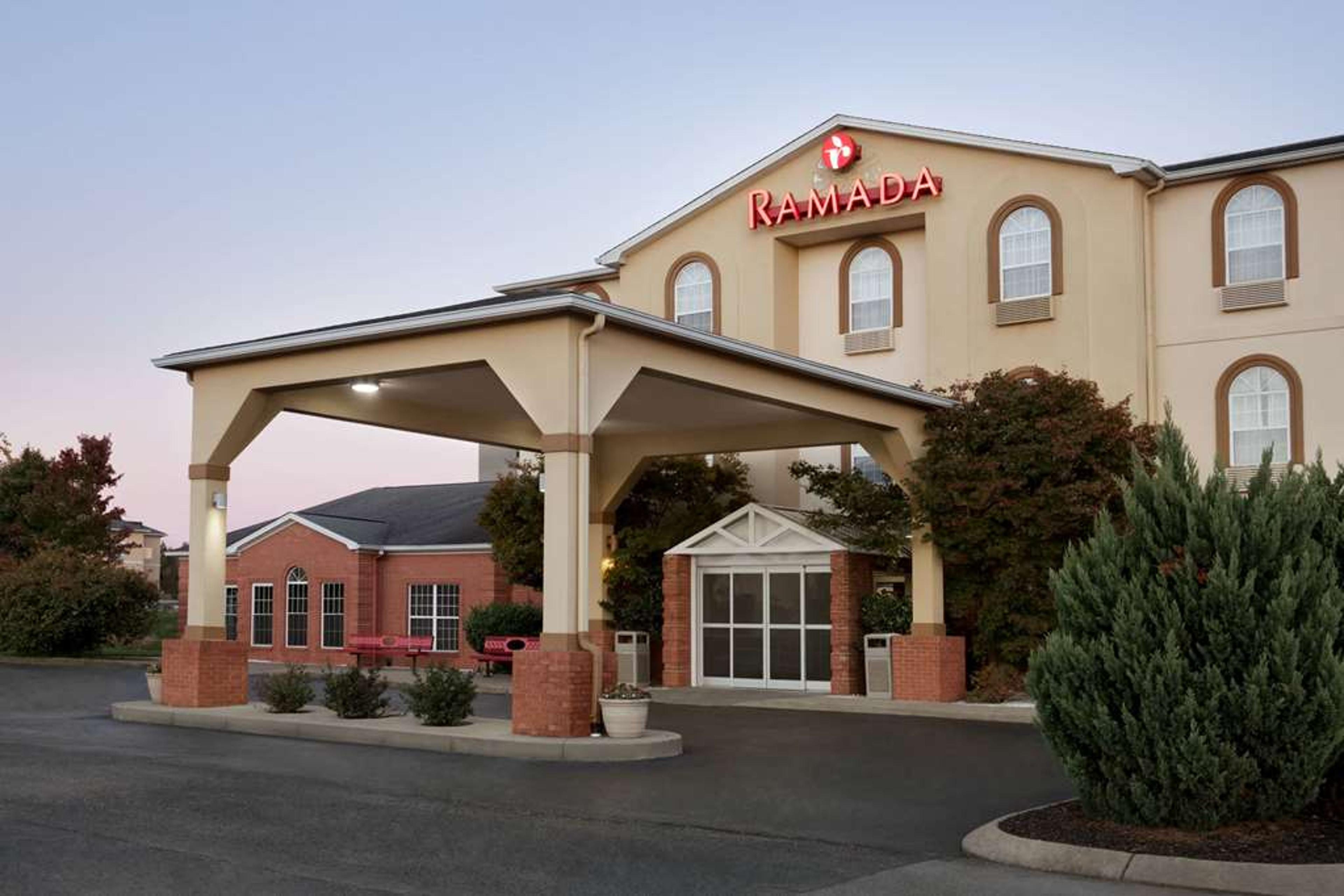 RAMADA BY WYNDHAM ELIZABETHTOWN