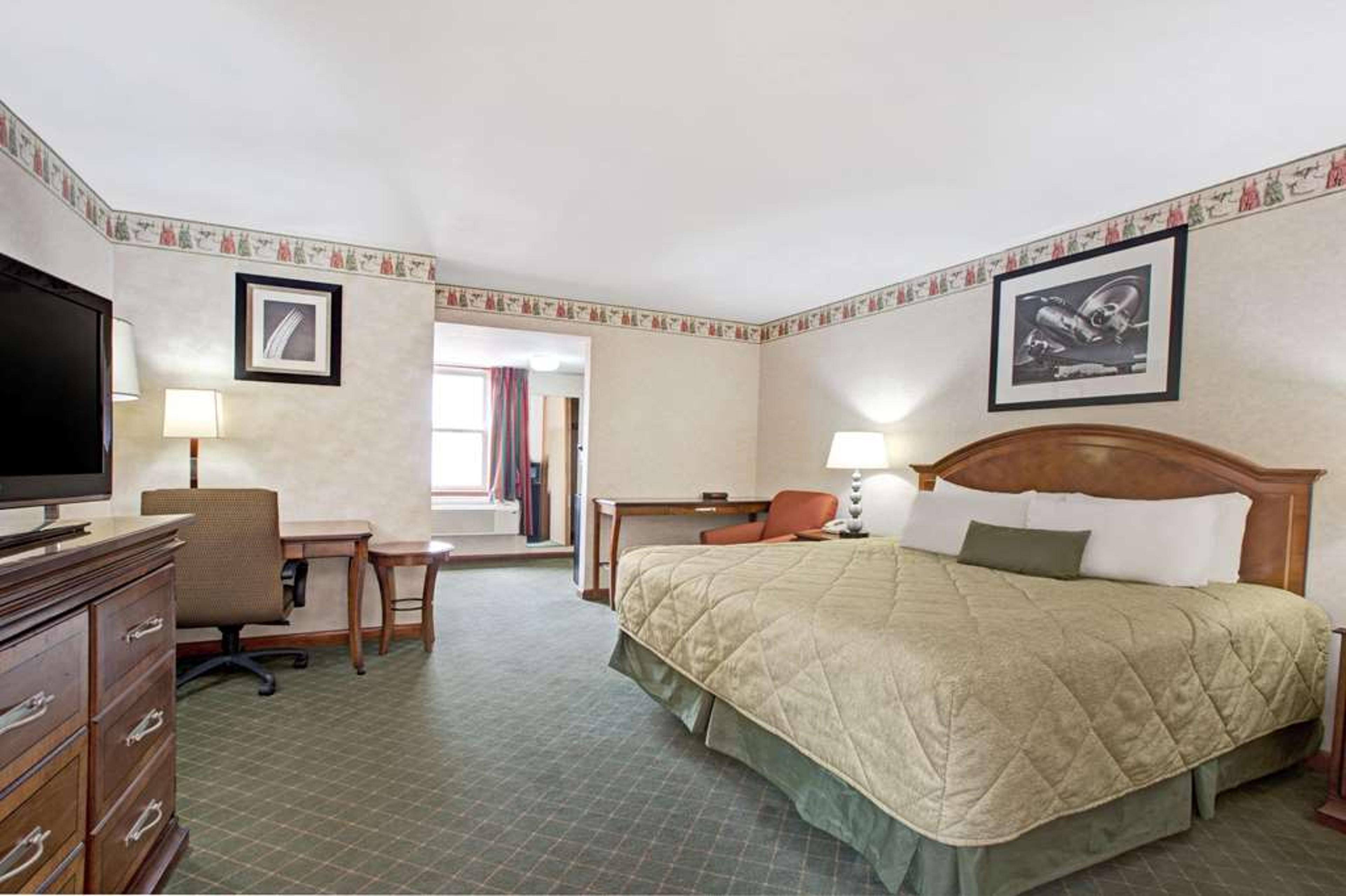 RAMADA FLEMINGTON