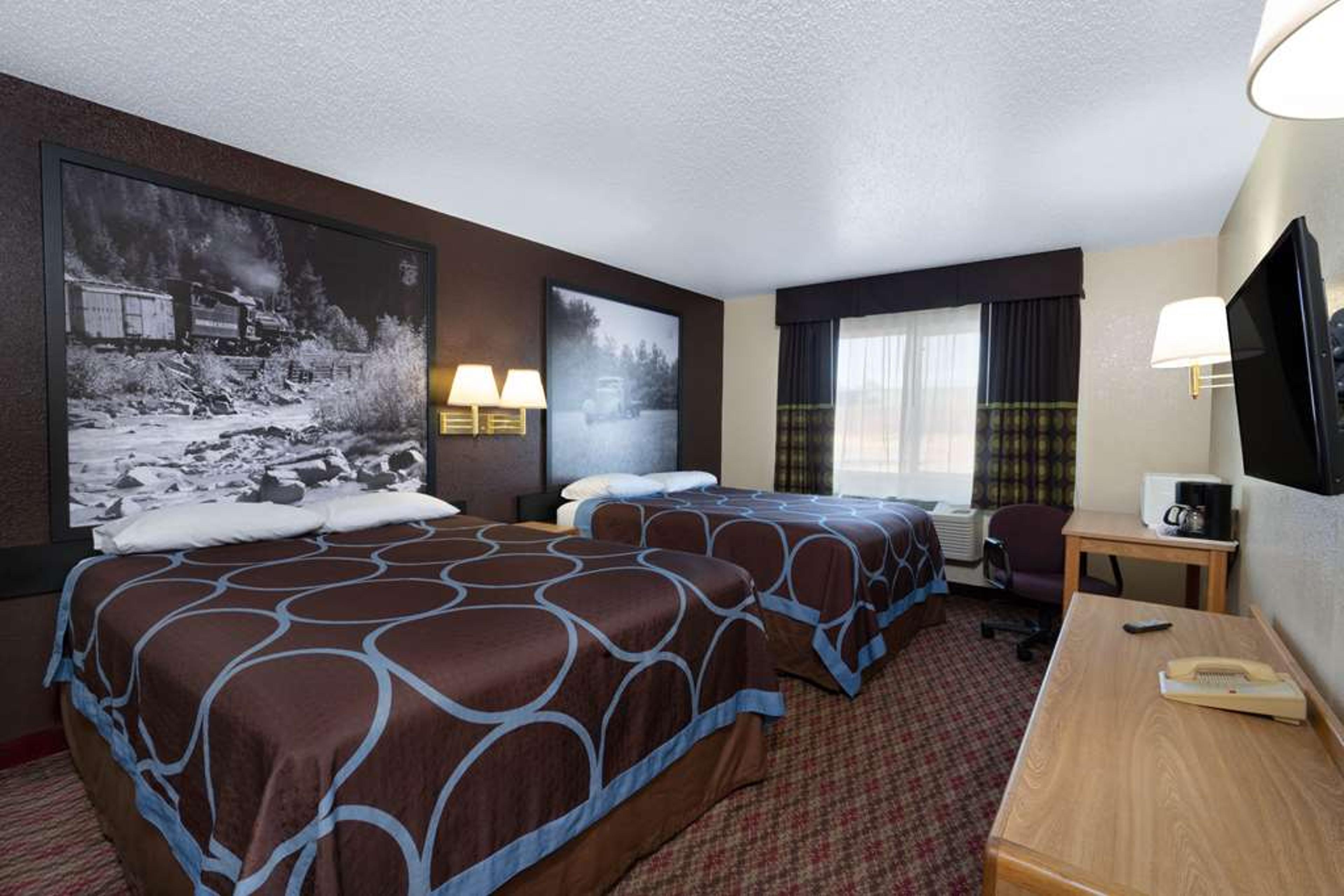 SUPER 8 BY WYNDHAM FOUNTAIN