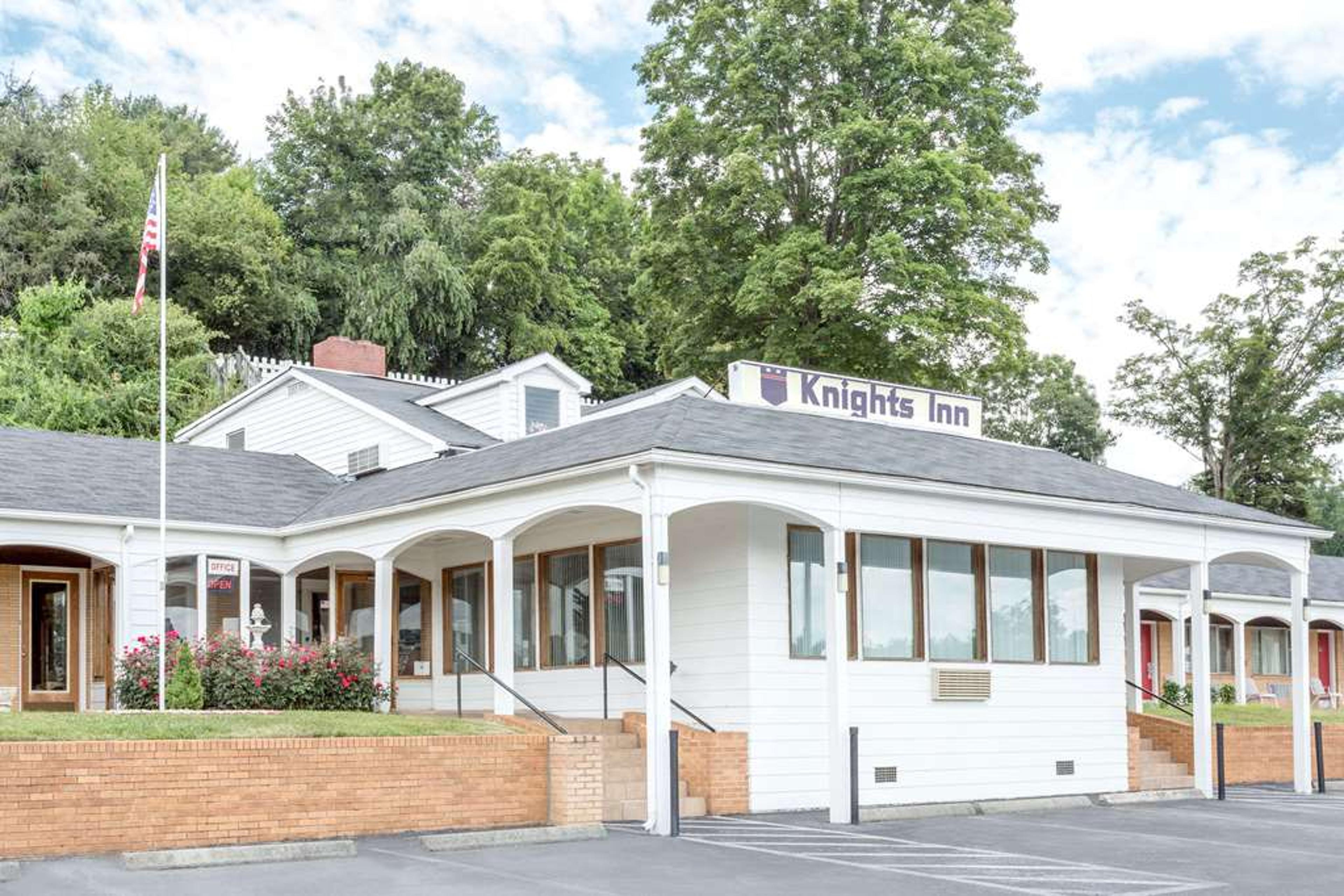 KNIGHTS INN GALAX