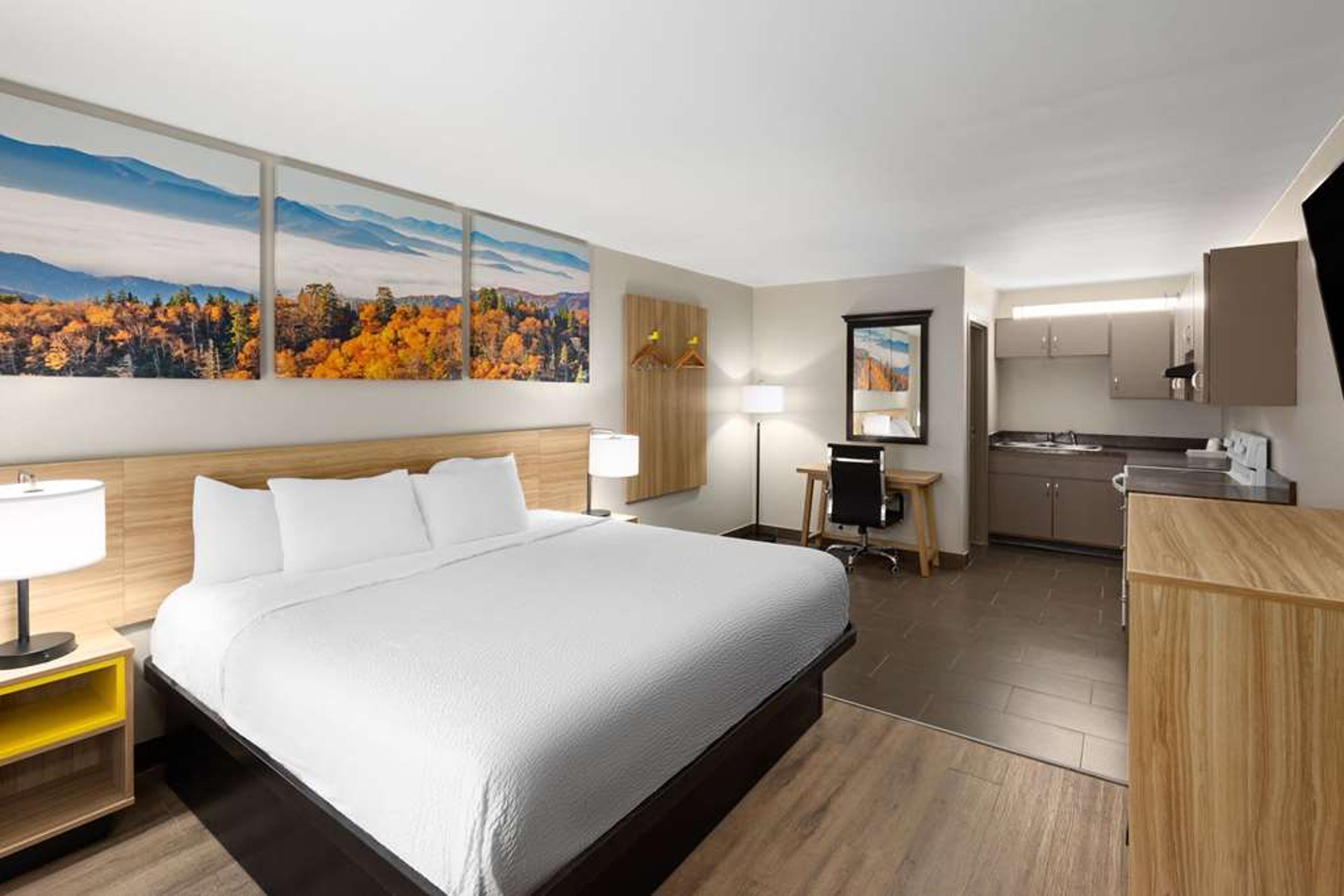 DAYS INN BY WYNDHAM, CLARKSVILLE TN