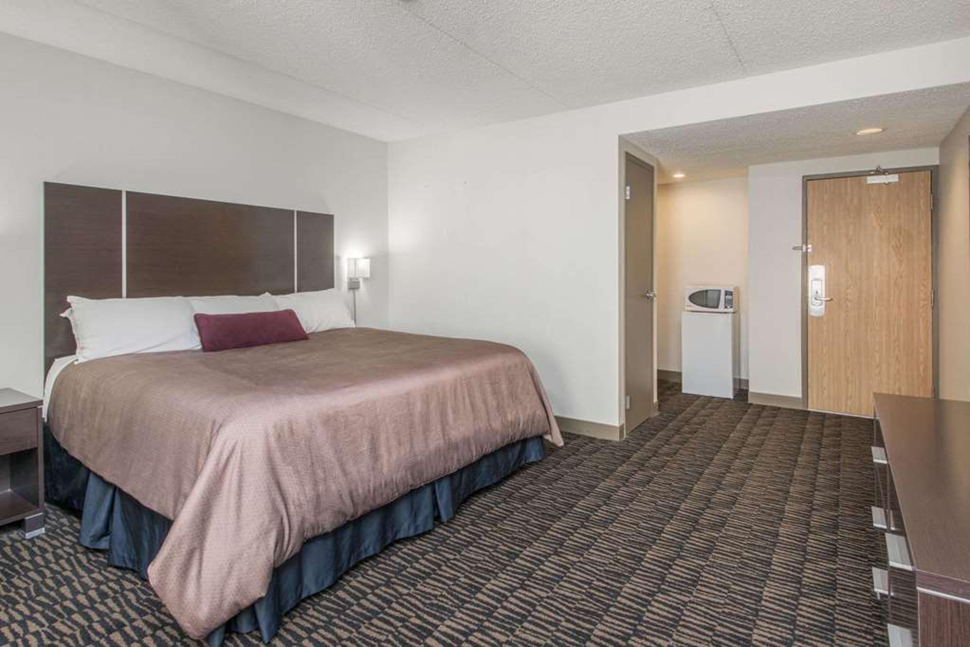 RAMADA PLAZA NIAGARA FALLS