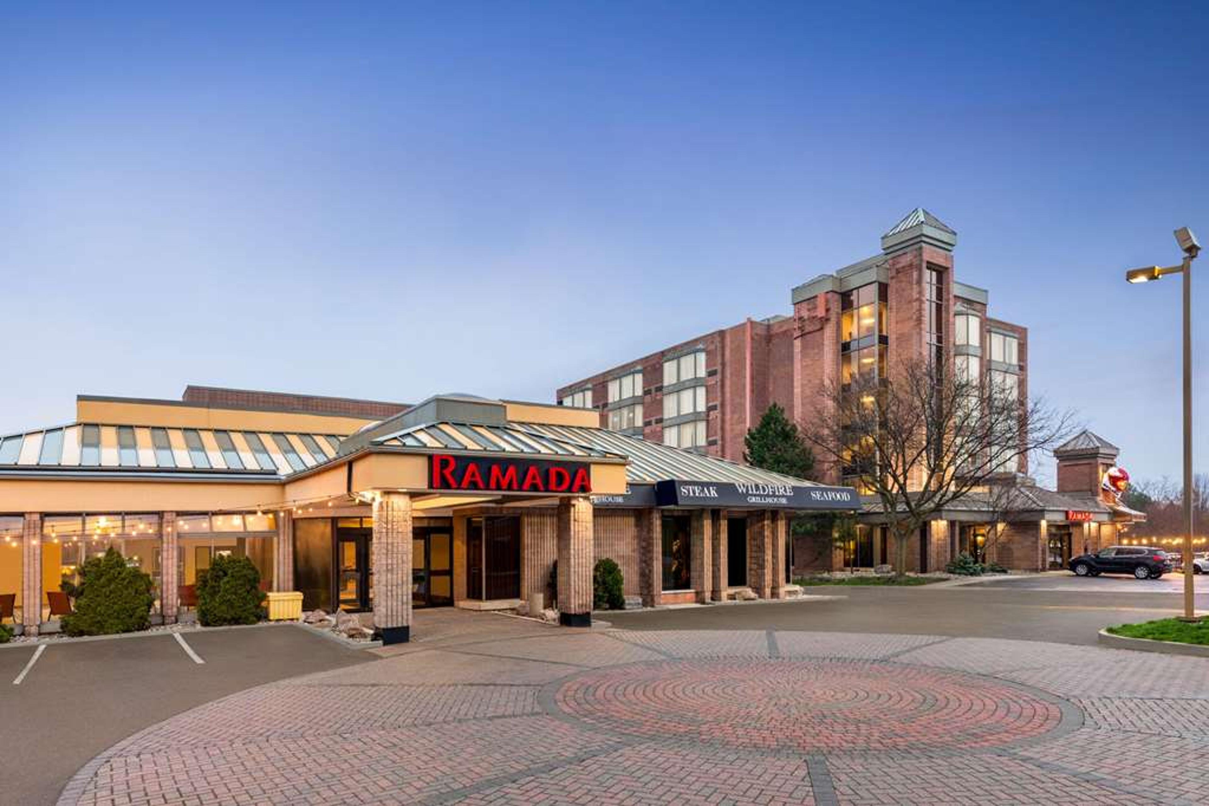 RAMADA PLAZA NIAGARA FALLS