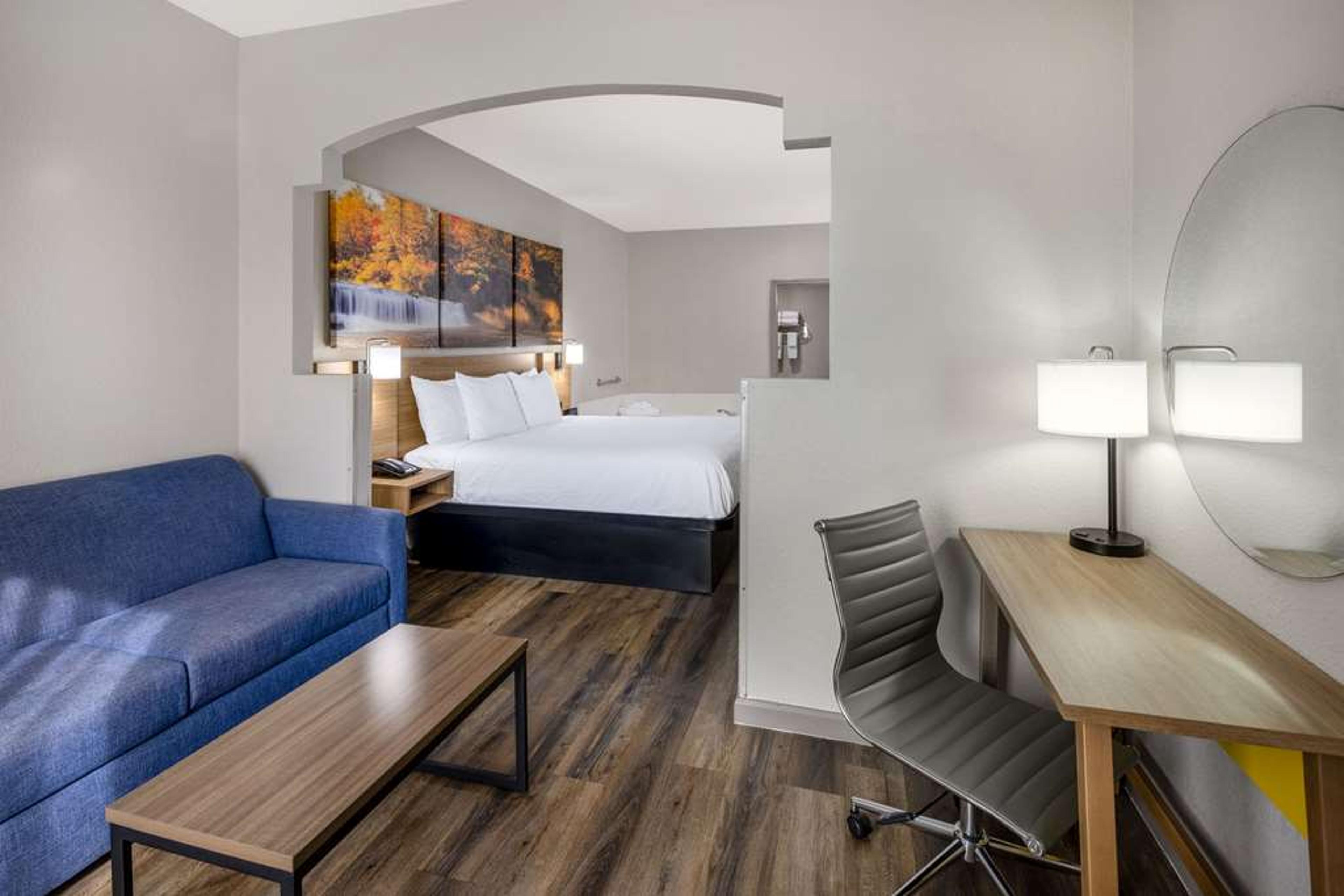 DAYS INN BY WYNDHAM JACKSON