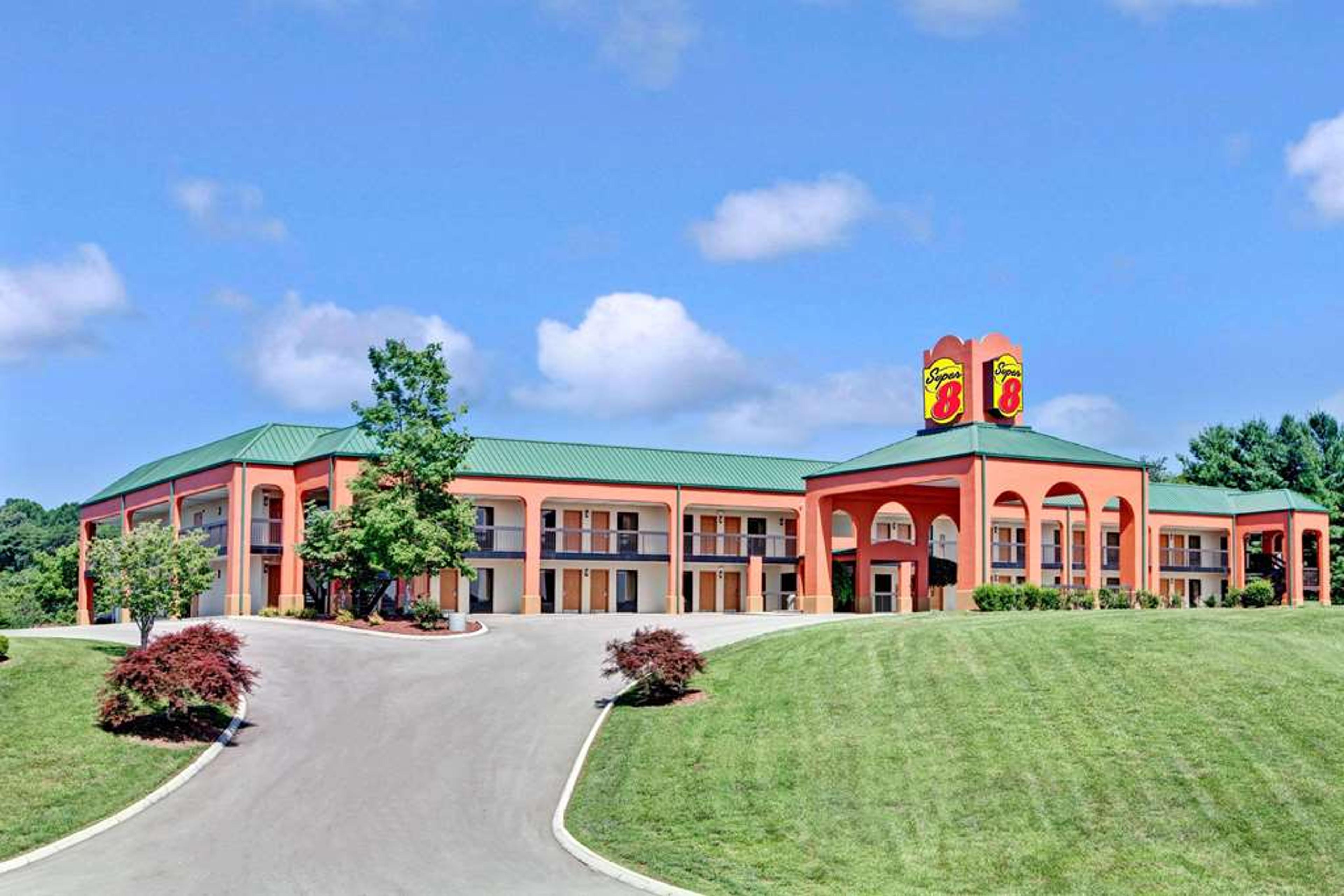 SUPER 8 KNOXVILLE EAST