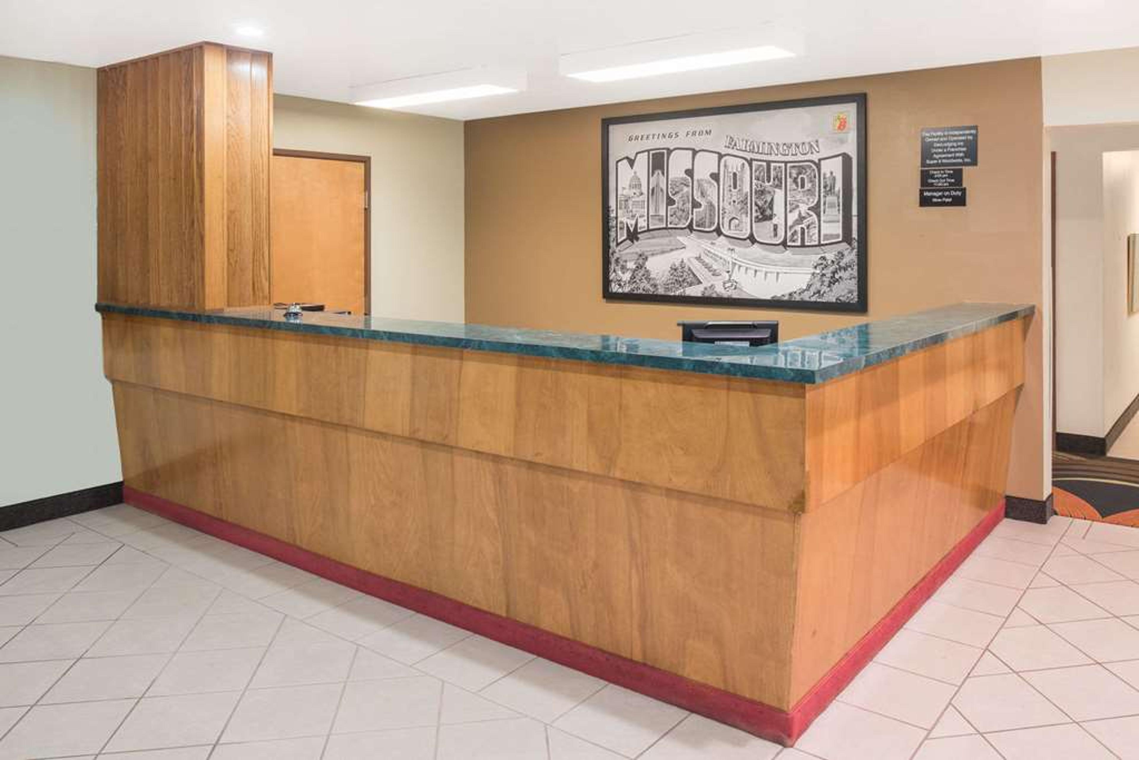 SUPER 8 BY WYNDHAM FARMINGTON