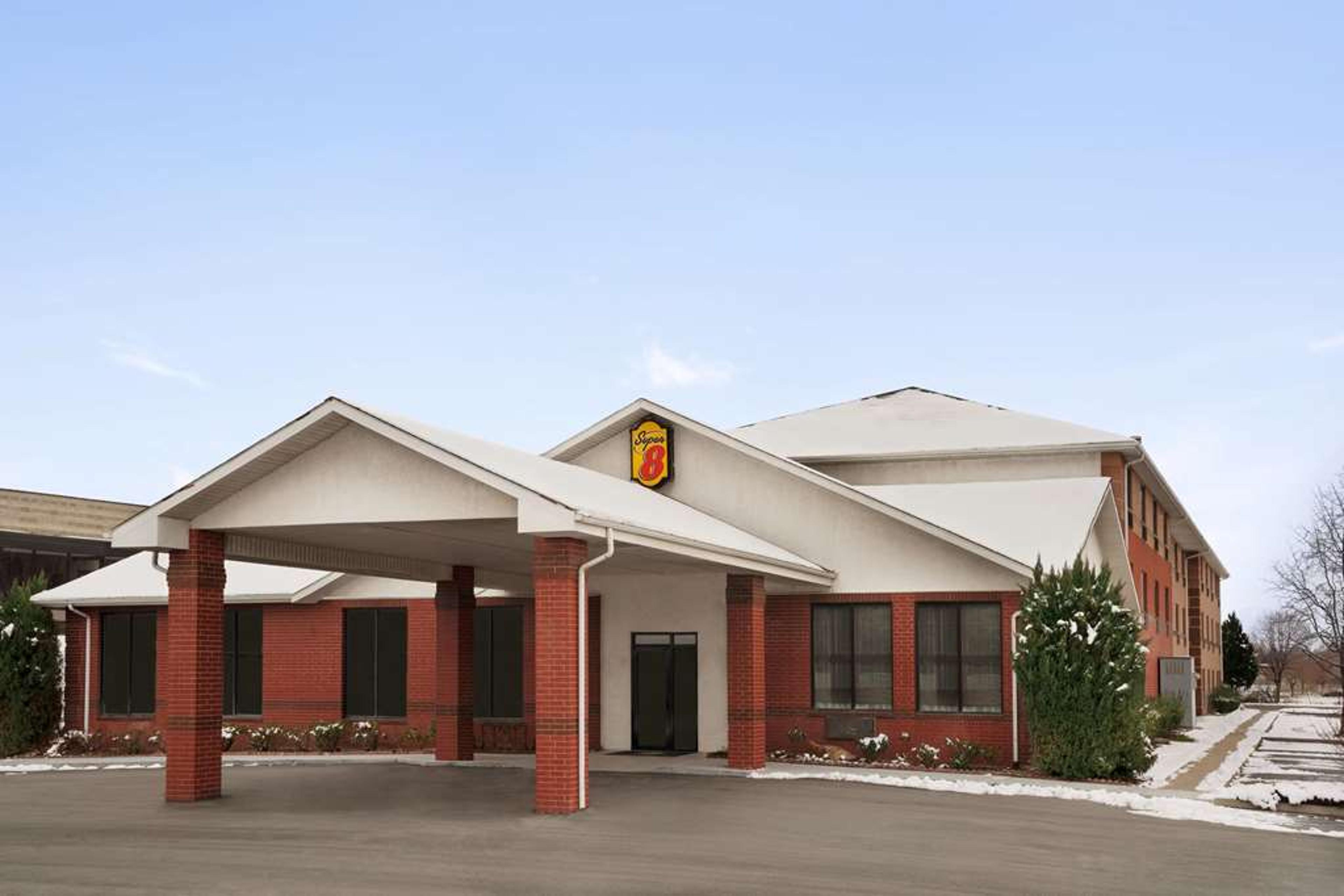 SUPER 8 BY WYNDHAM S JORDAN/SANDY/S
