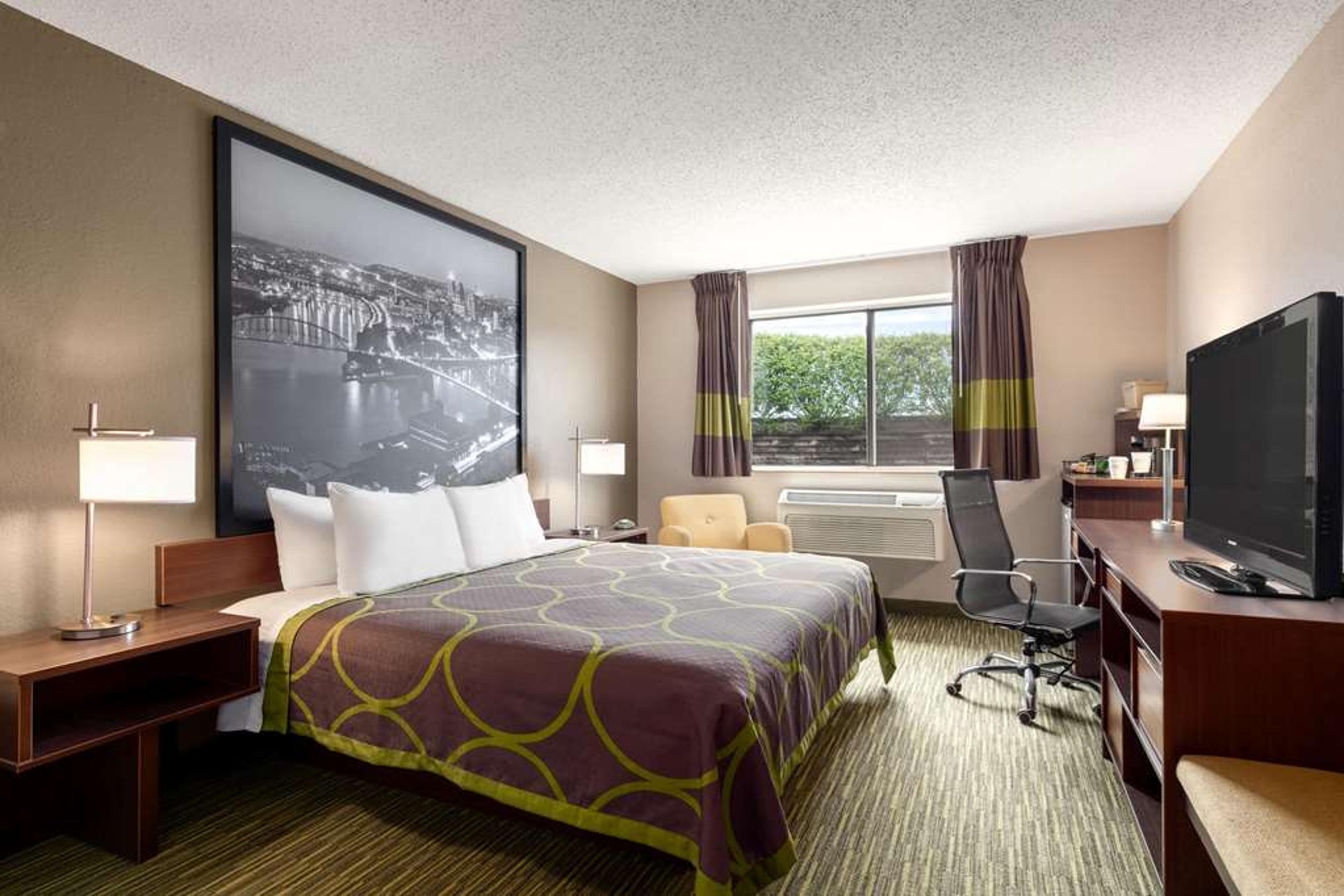 SUPER 8 BY WYNDHAM HANOVER