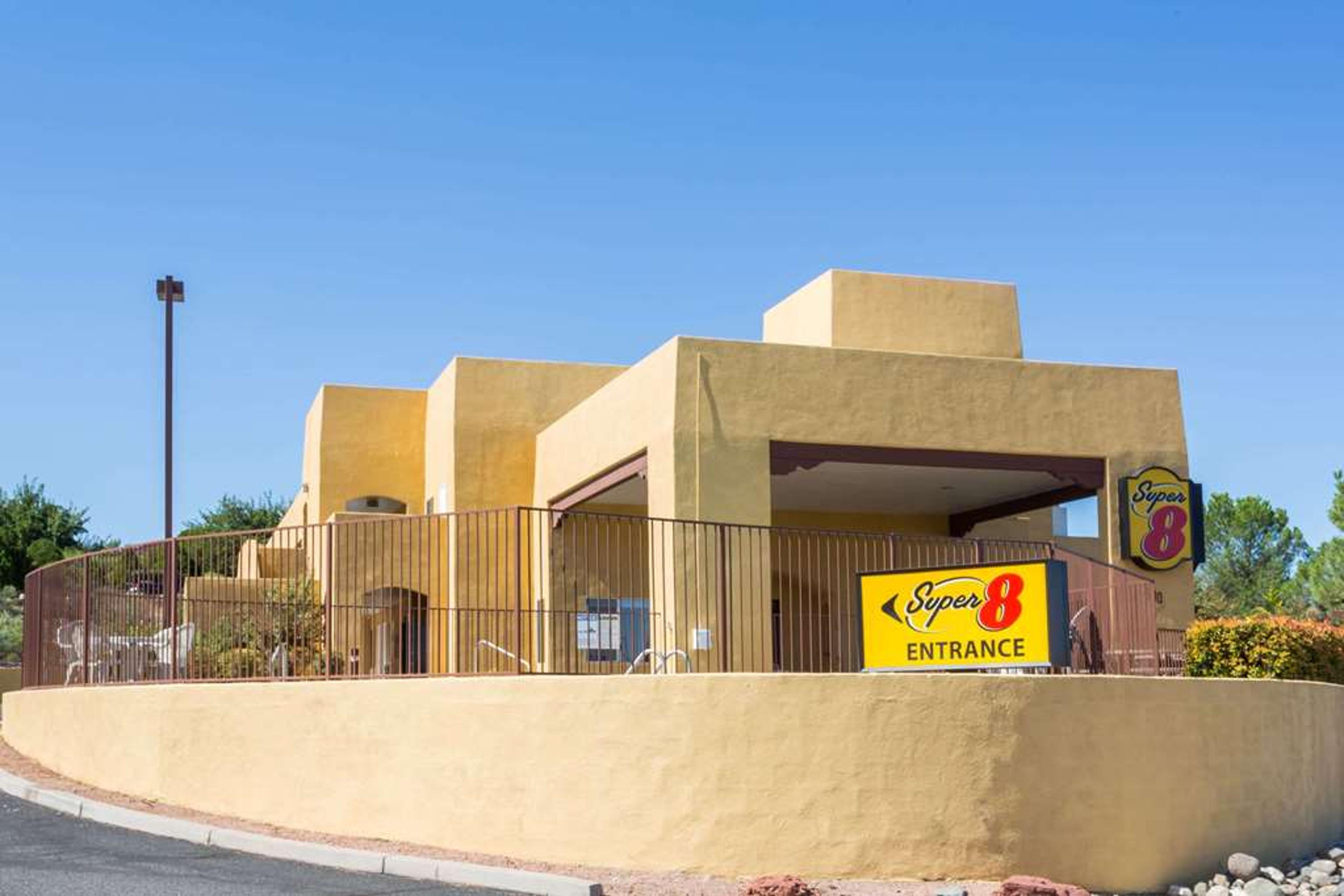 SUPER 8 BY WYNDHAM COTTONWOOD