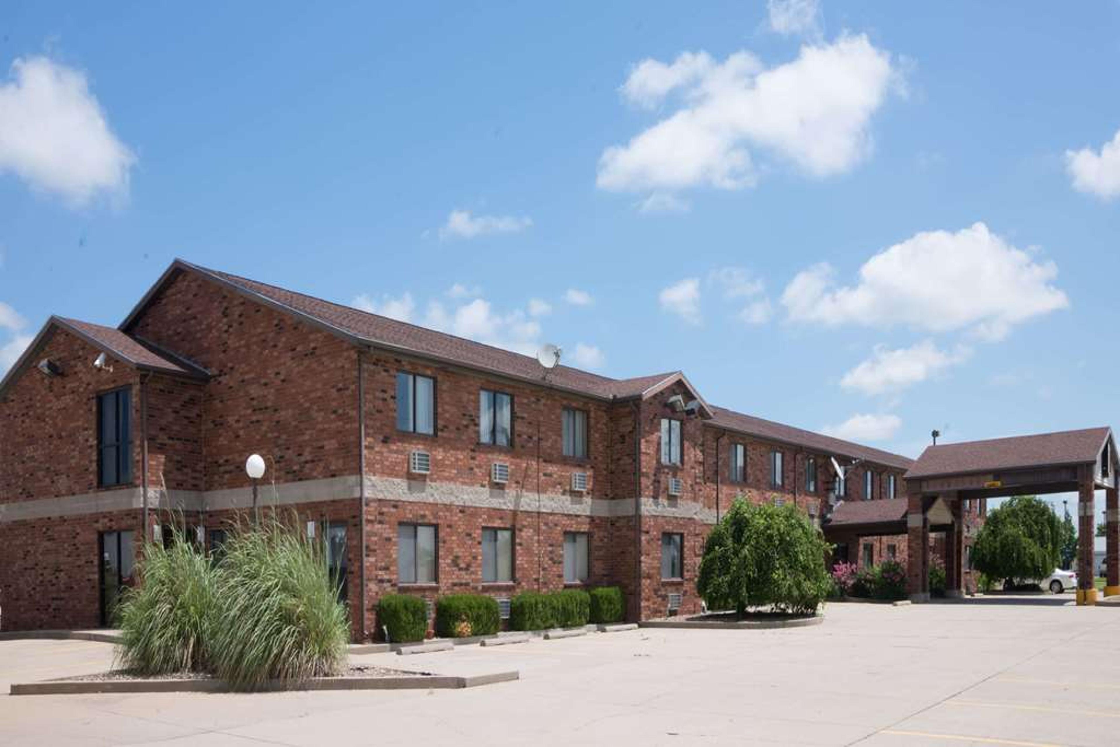 SUPER 8 BY WYNDHAM INDEPENDENCE
