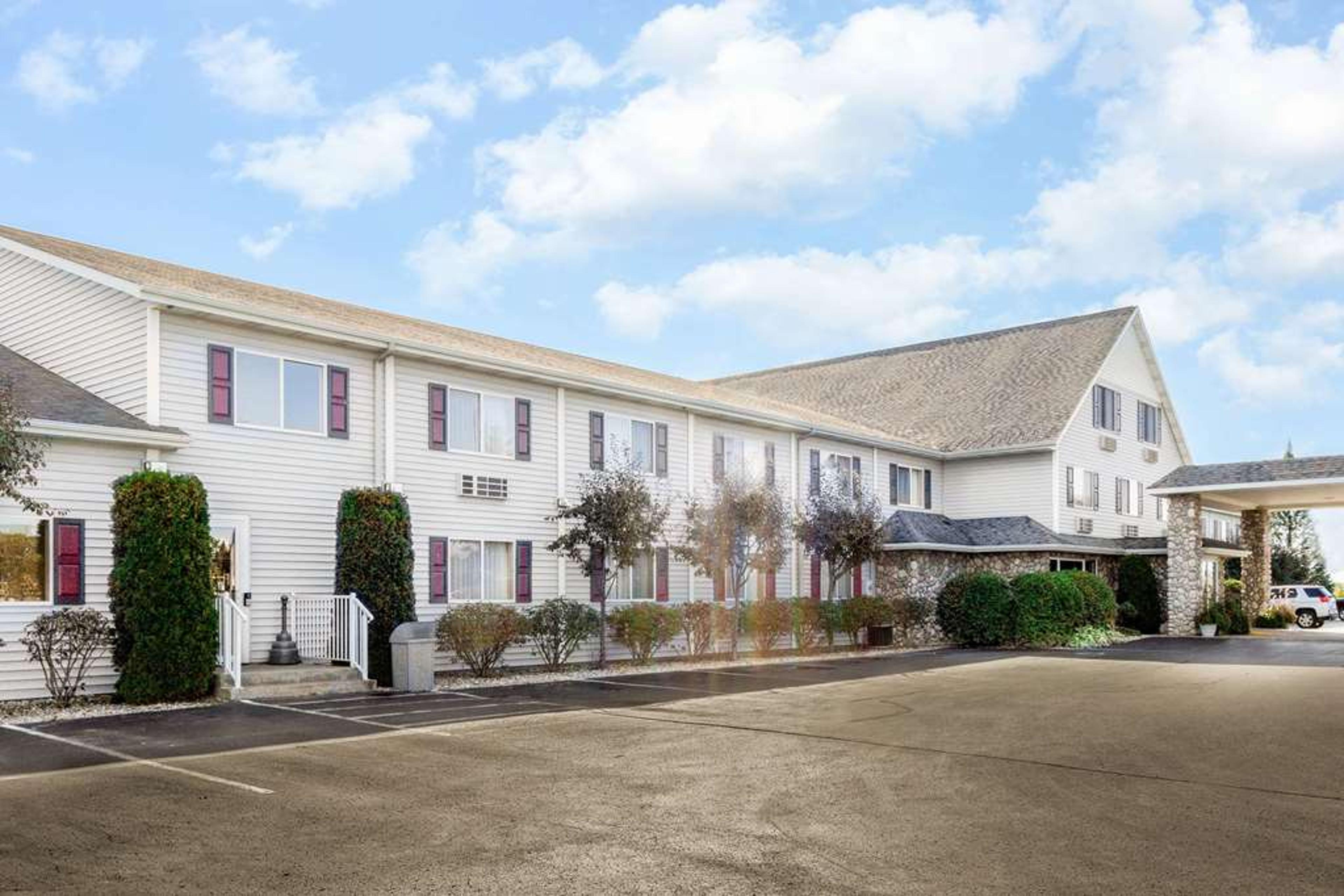 SUPER 8 BY WYNDHAM ST. IGNACE