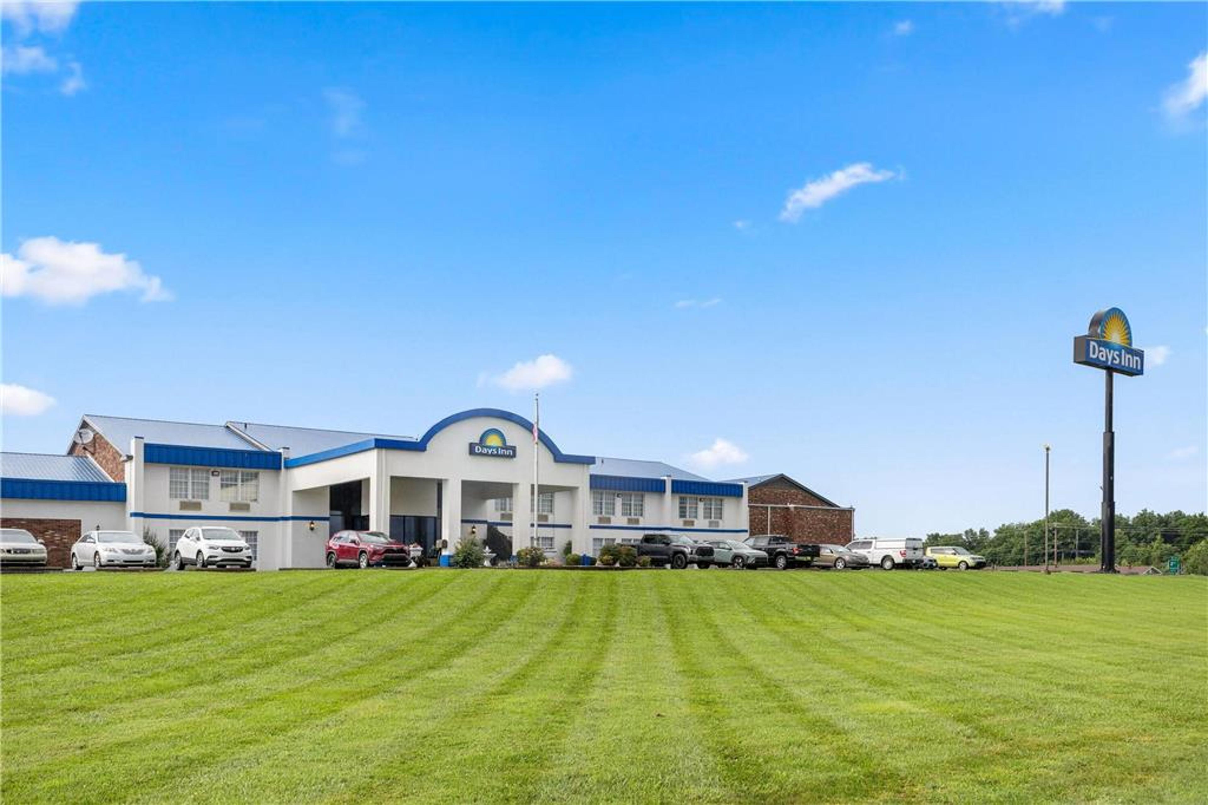 DAYS INN BY WYNDHAM, MADISONVILLE