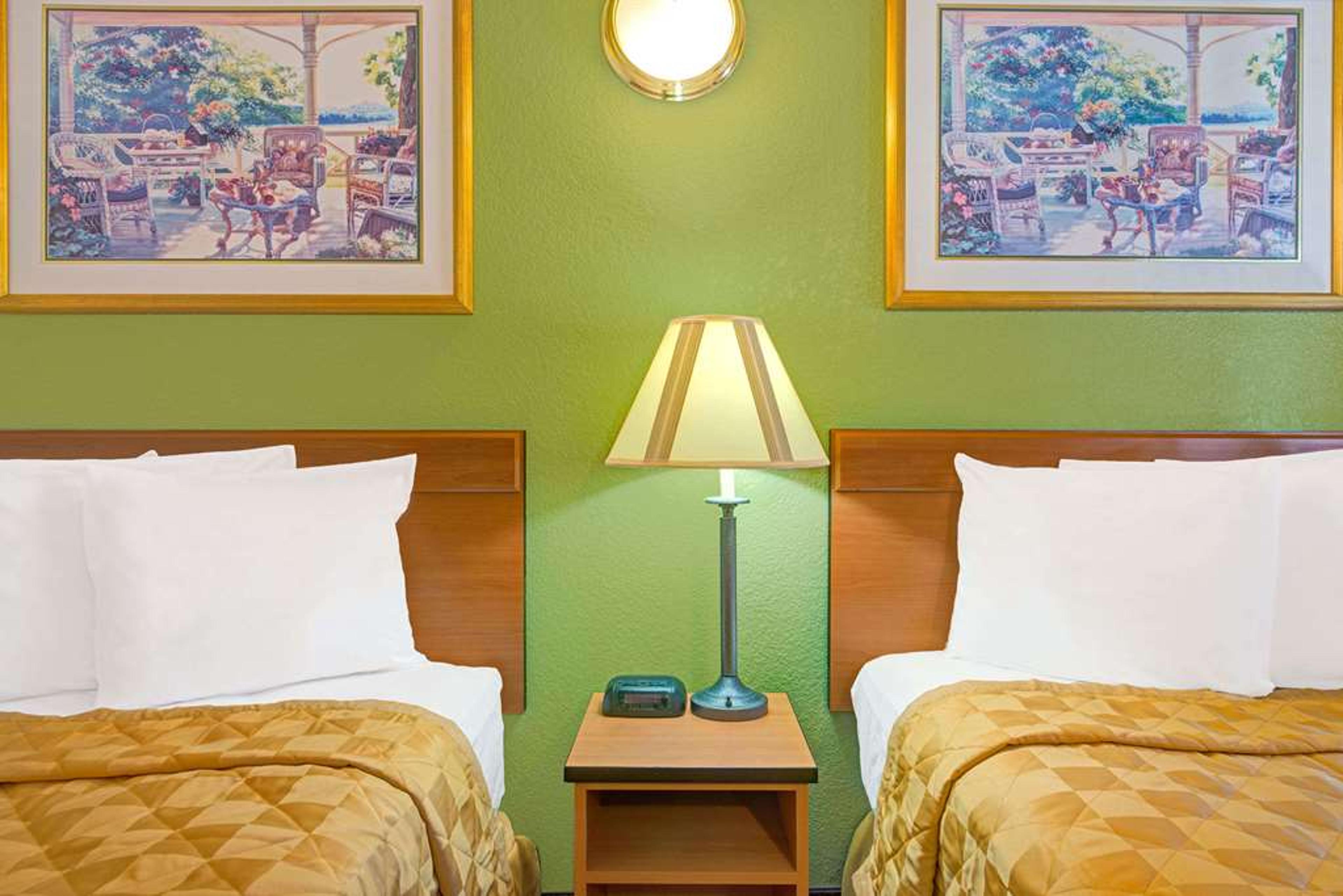 TRAVELODGE BY WYNDHAM SACRAMENTO /