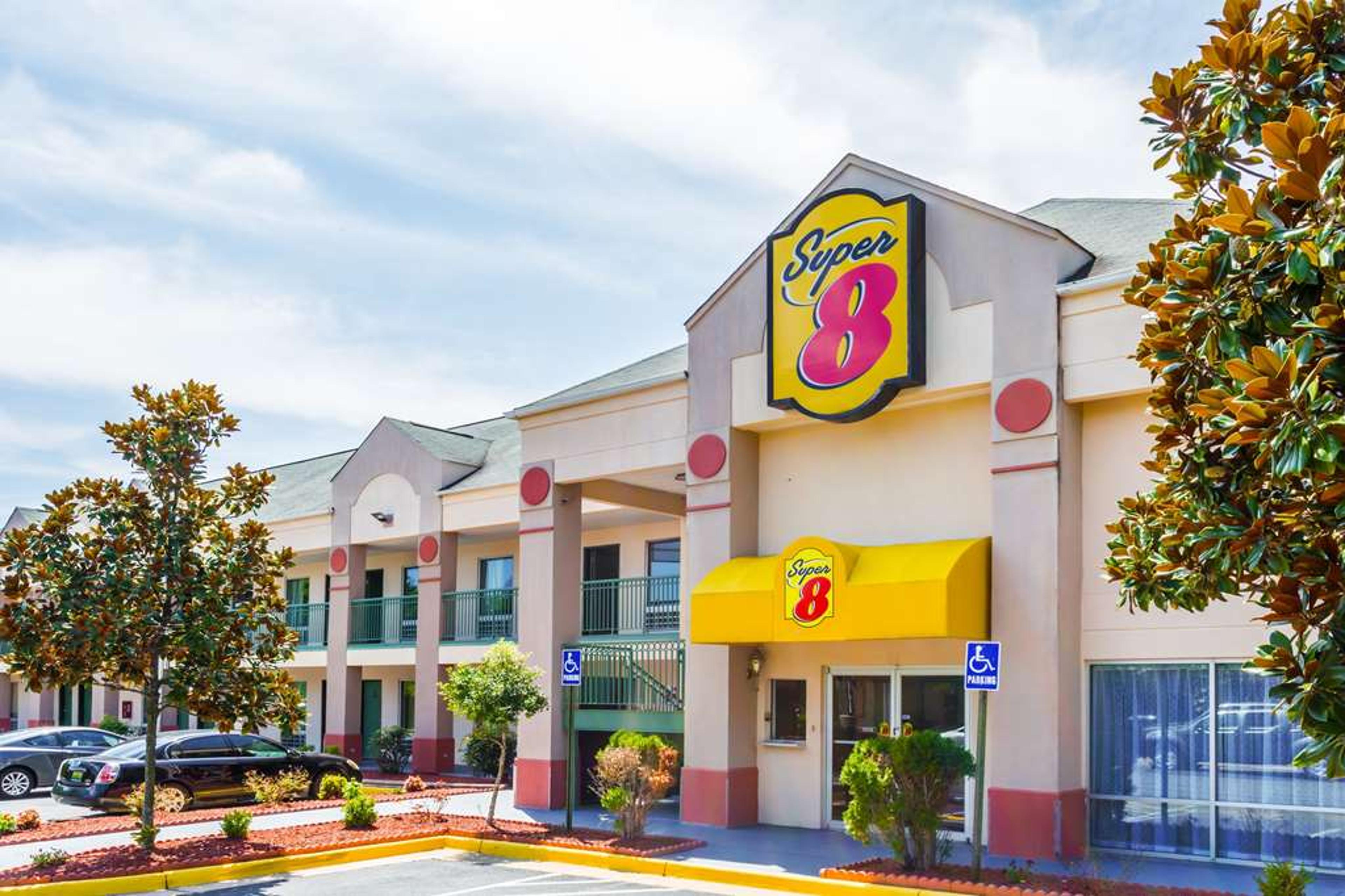 SUPER 8 BY WYNDHAM STAFFORD