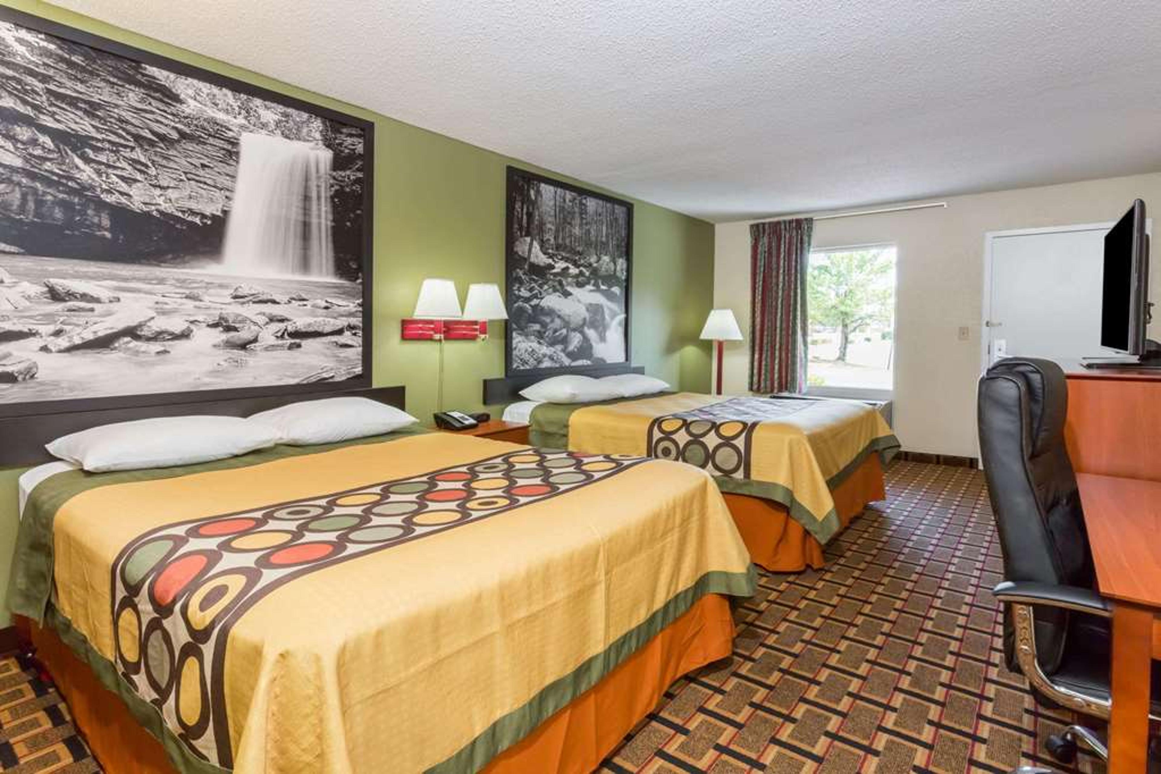 SUPER 8 BY WYNDHAM STAFFORD