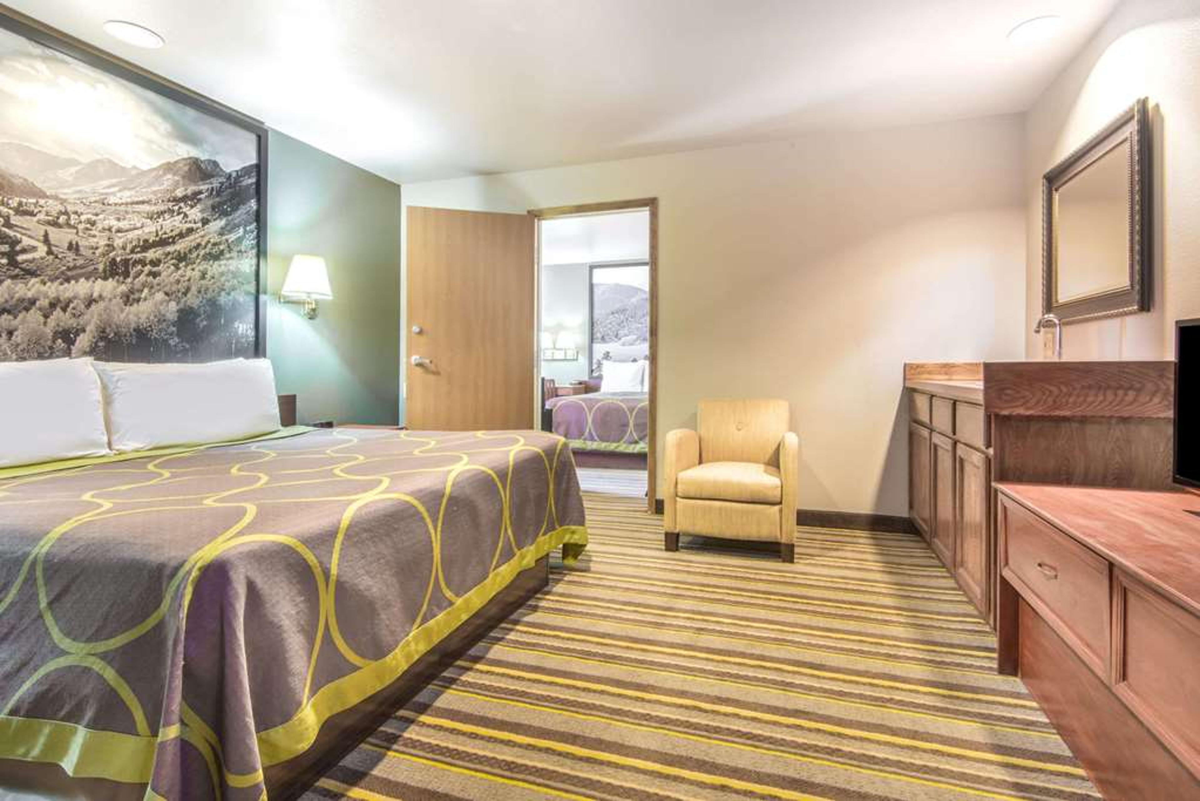 SUPER 8 BY WYNDHAM BUENA VISTA