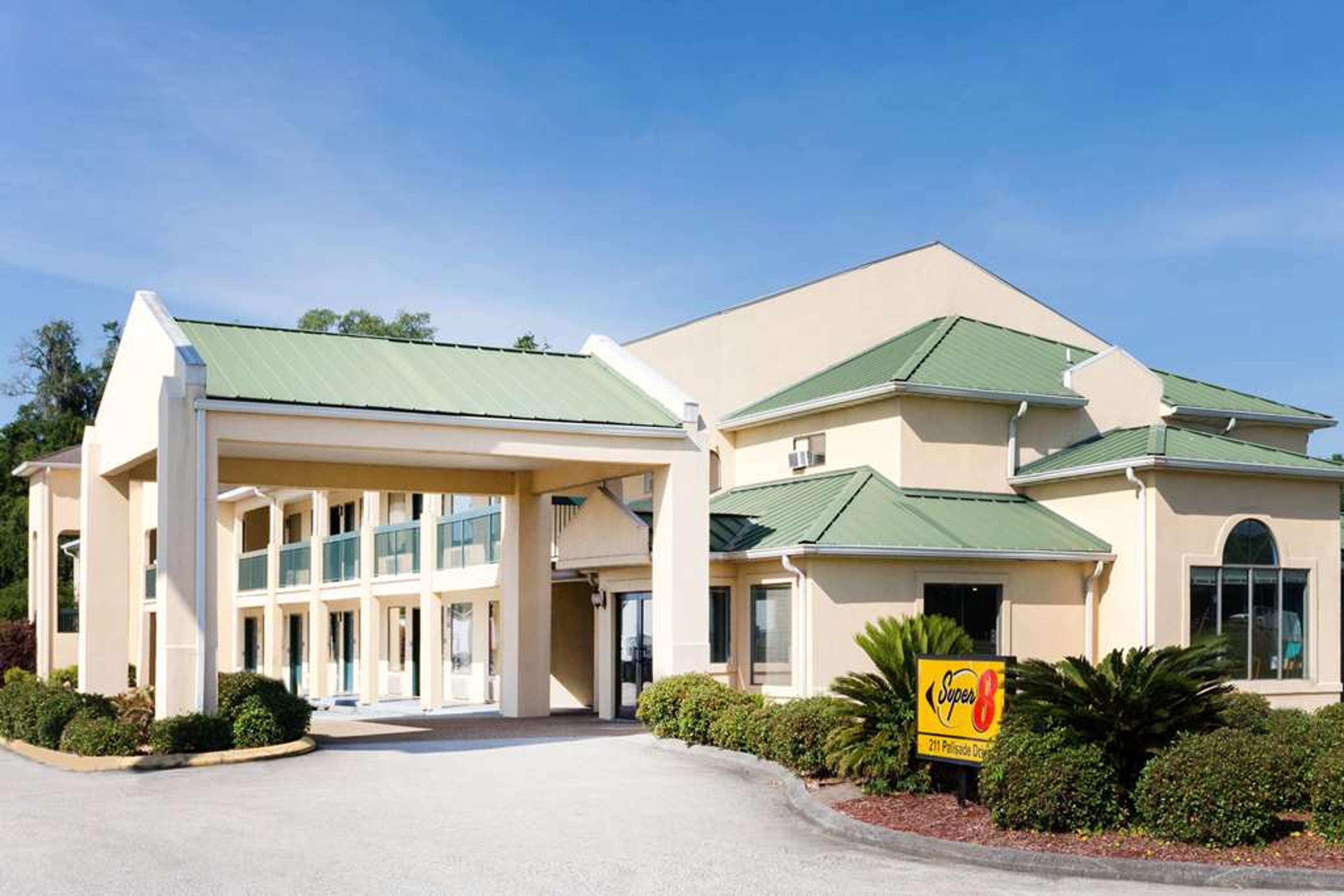 SUPER 8 BY WYNDHAM BRUNSWICK SOUTH/