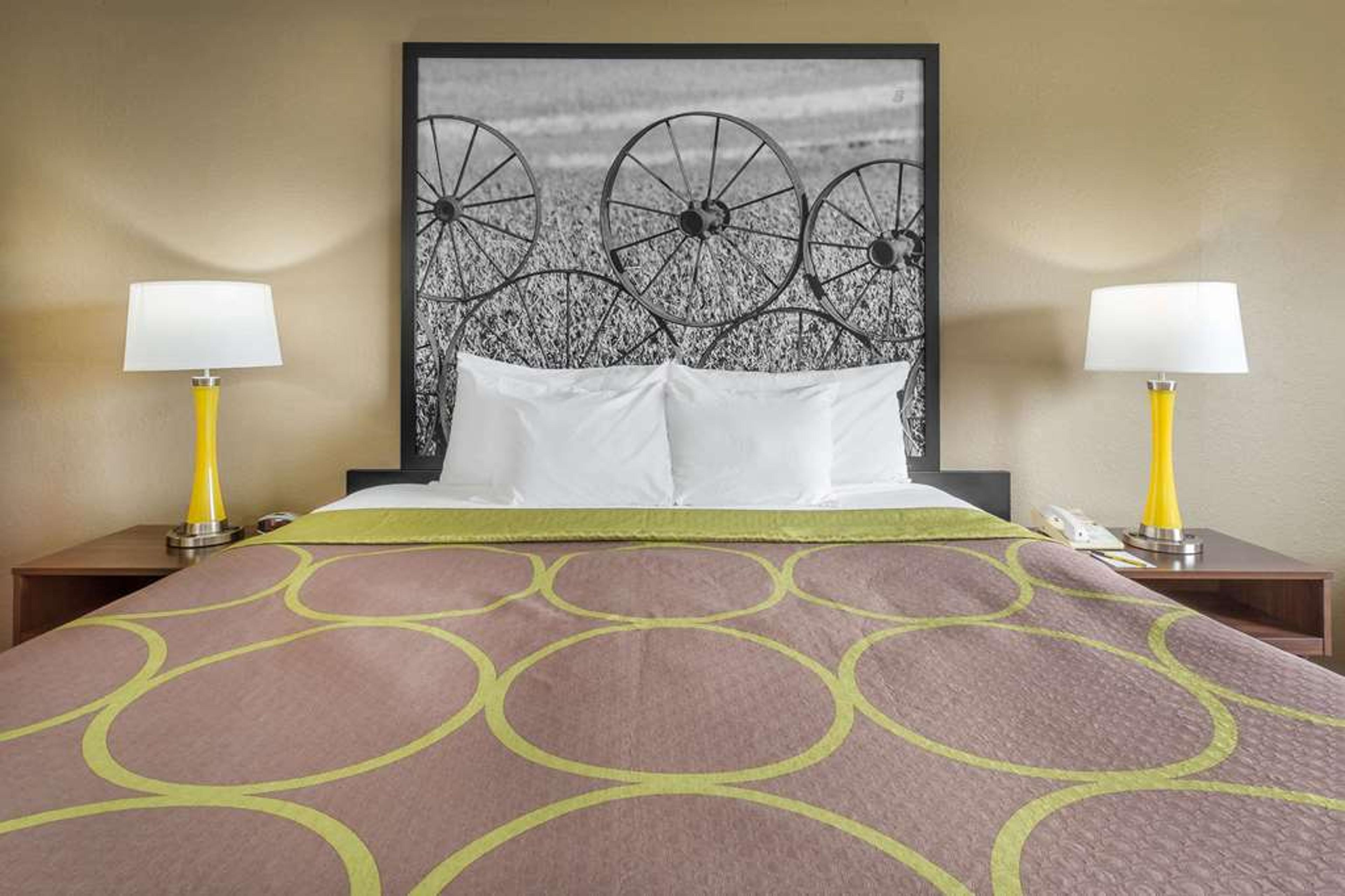 SUPER 8 BY WYNDHAM HEBRON LOWELL AR