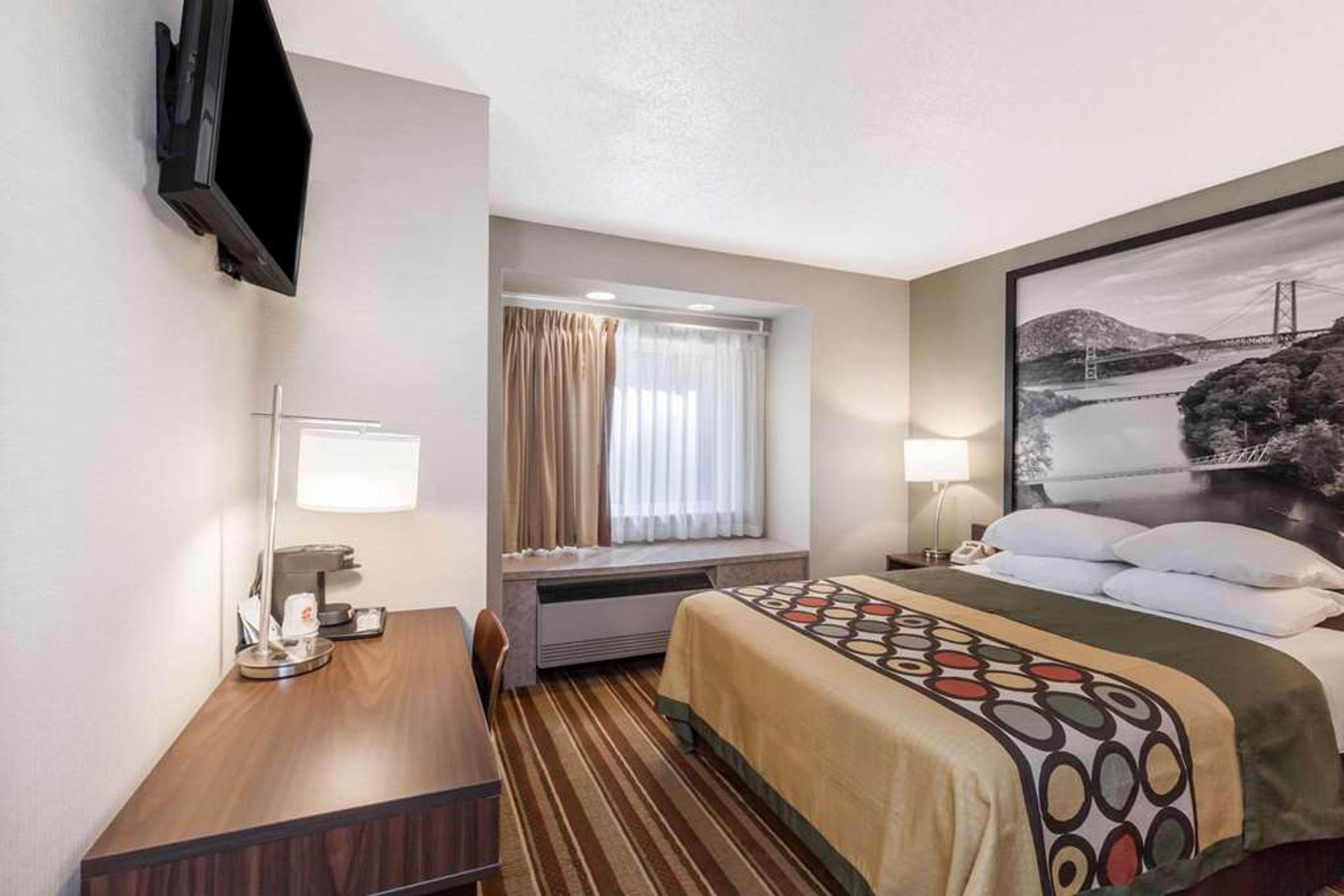 SUPER 8 BY WYNDHAM SCHENECTADY/ALBA