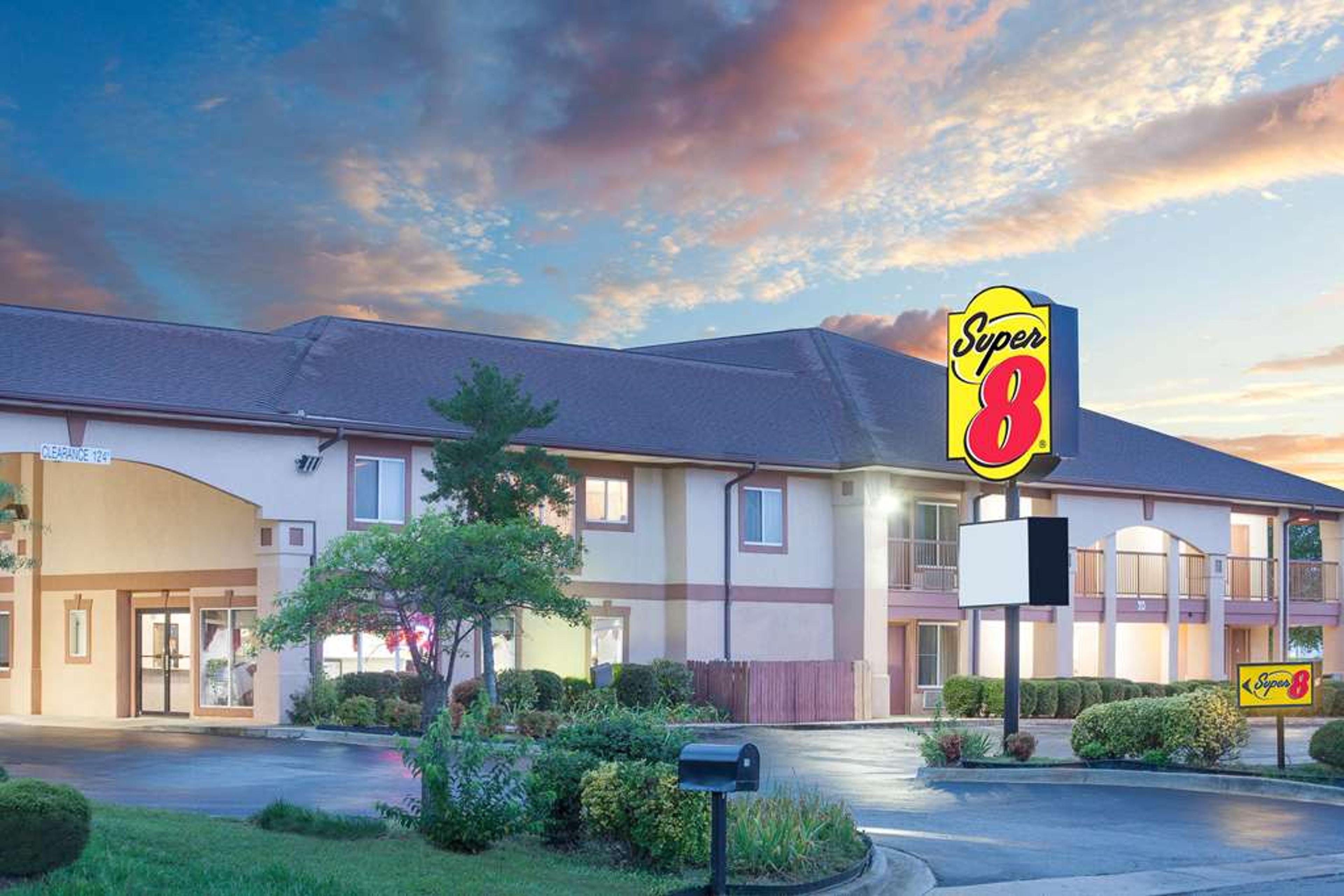 SUPER 8 DECATUR PRICEVILLE
