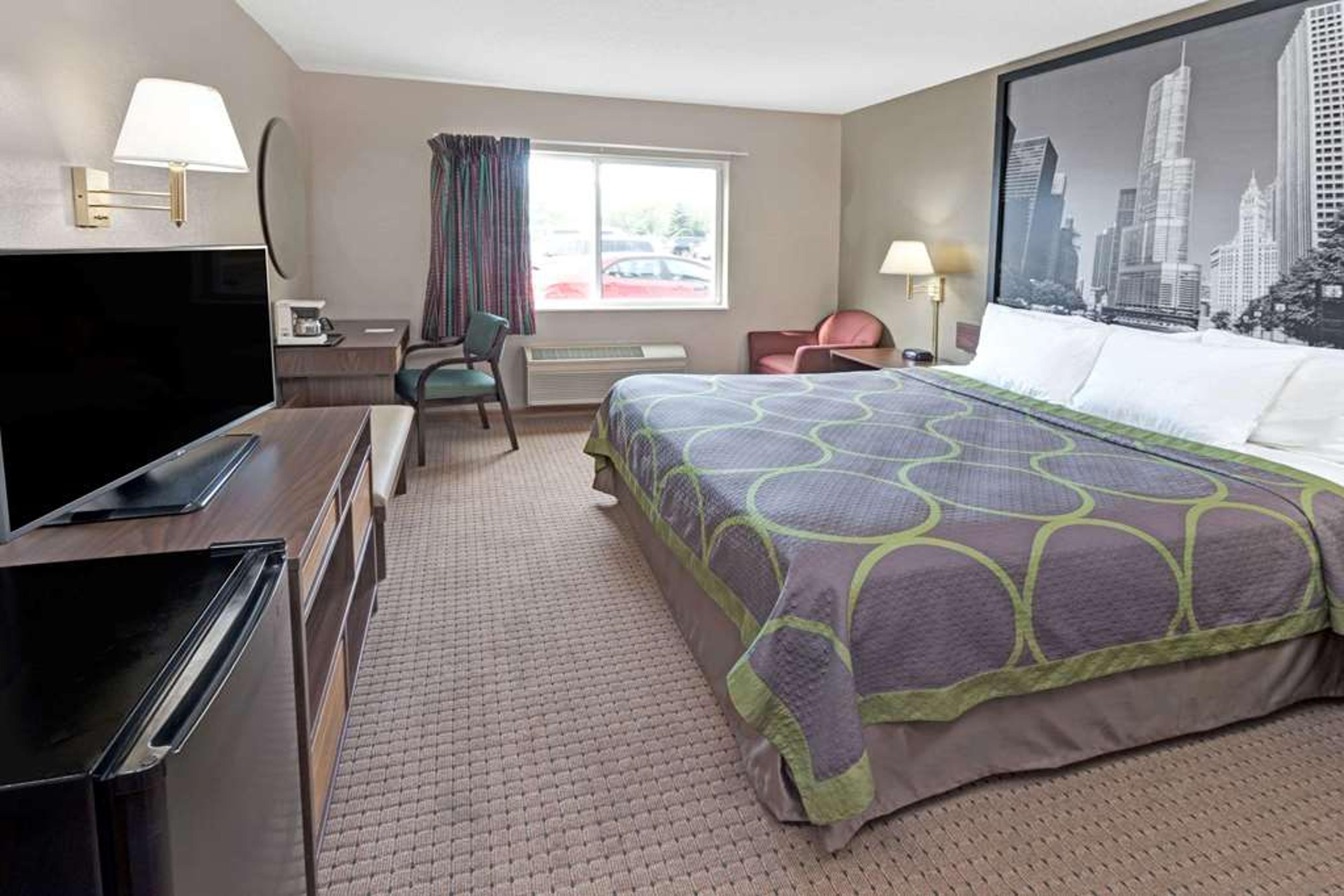 SUPER 8 BY WYNDHAM CHICAGO O'HARE A