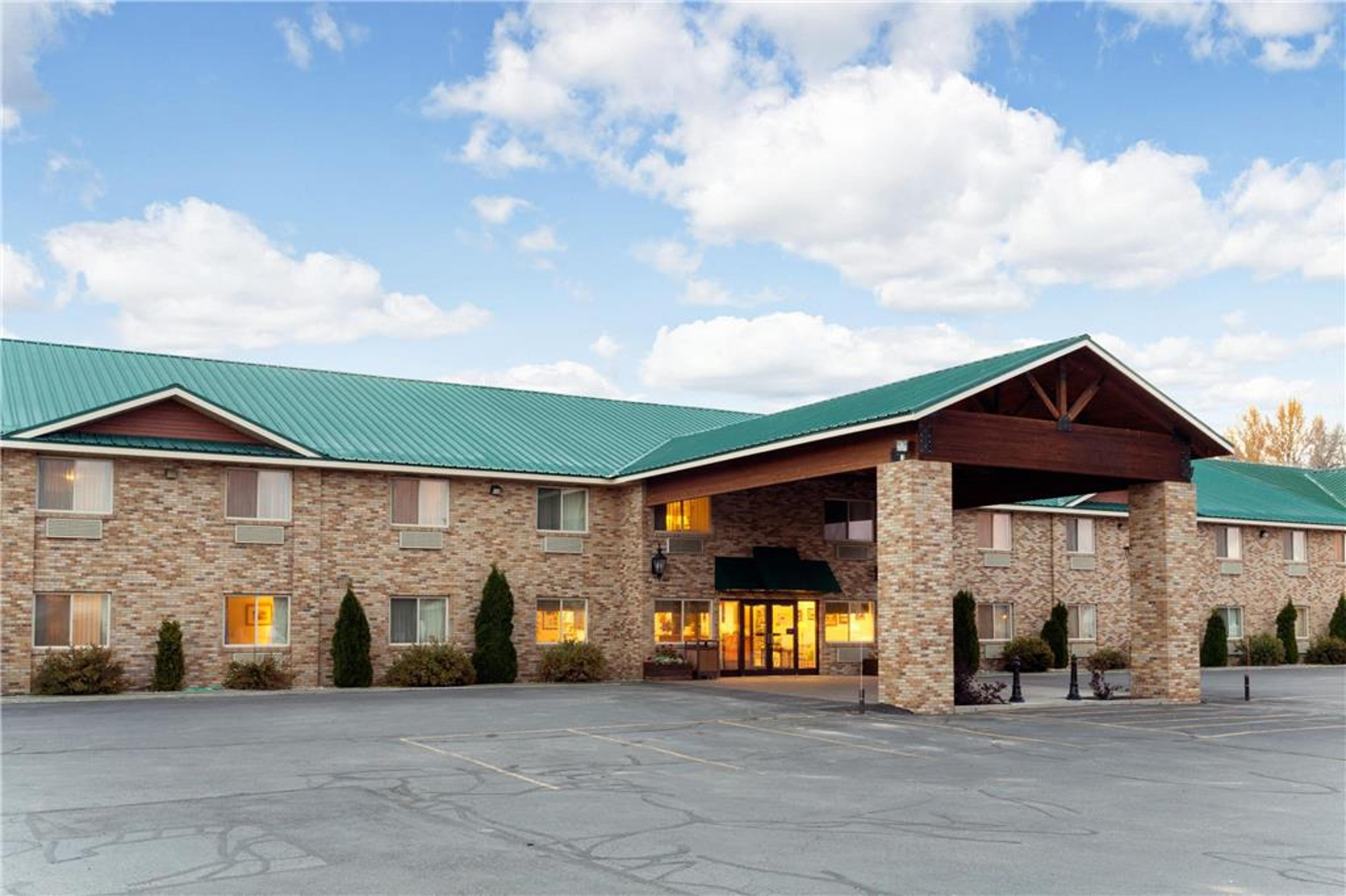 SUPER 8 BY WYNDHAM MONTPELIER