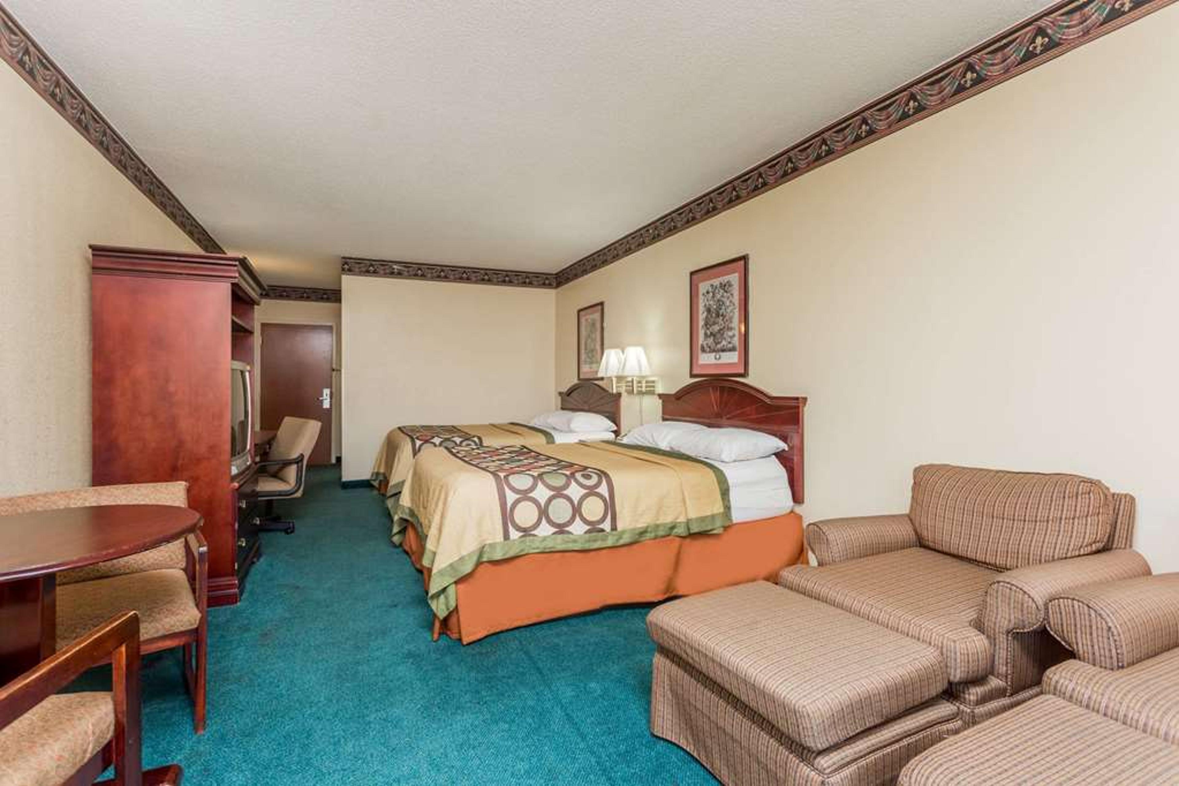 SUPER 8 BY WYNDHAM PIEDMONT GREENVI