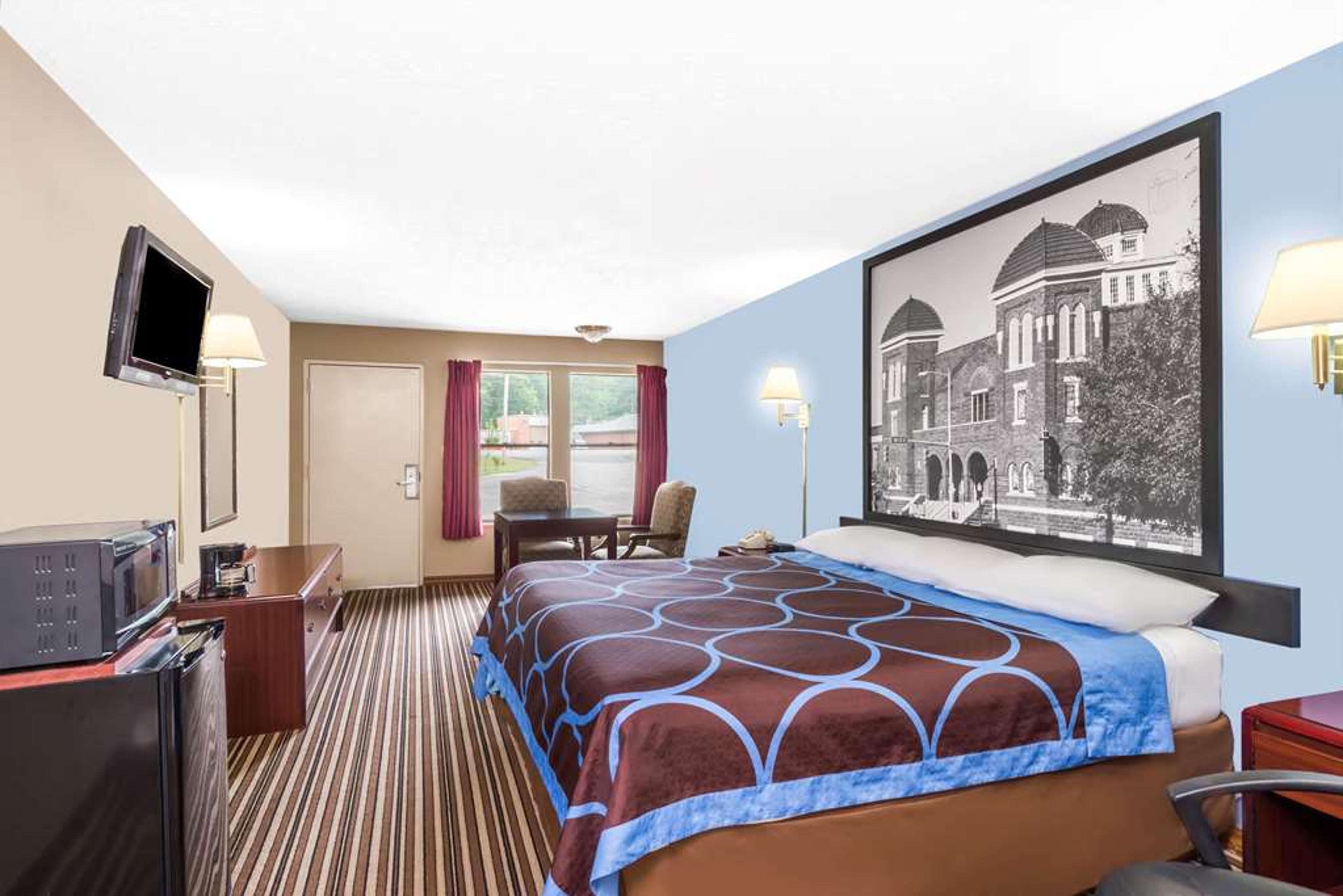 SUPER 8 BY WYNDHAM GADSDEN AL