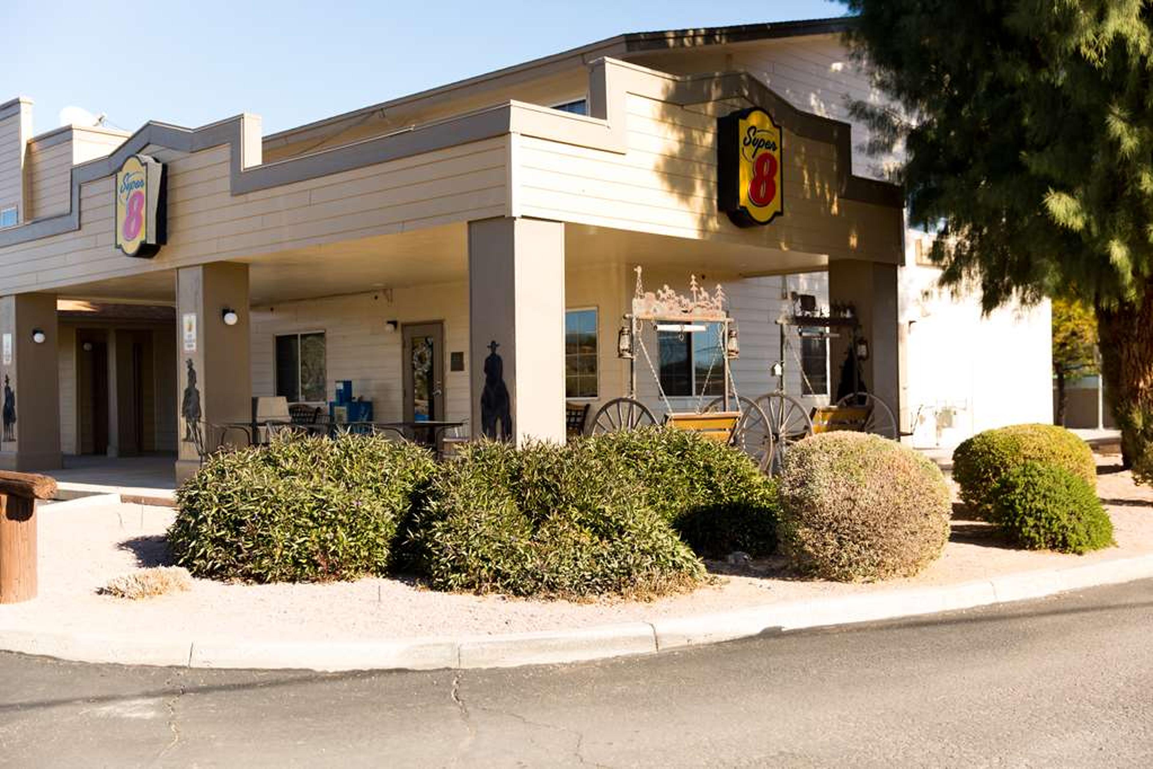 SUPER 8 BY WYNDHAM WICKENBURG