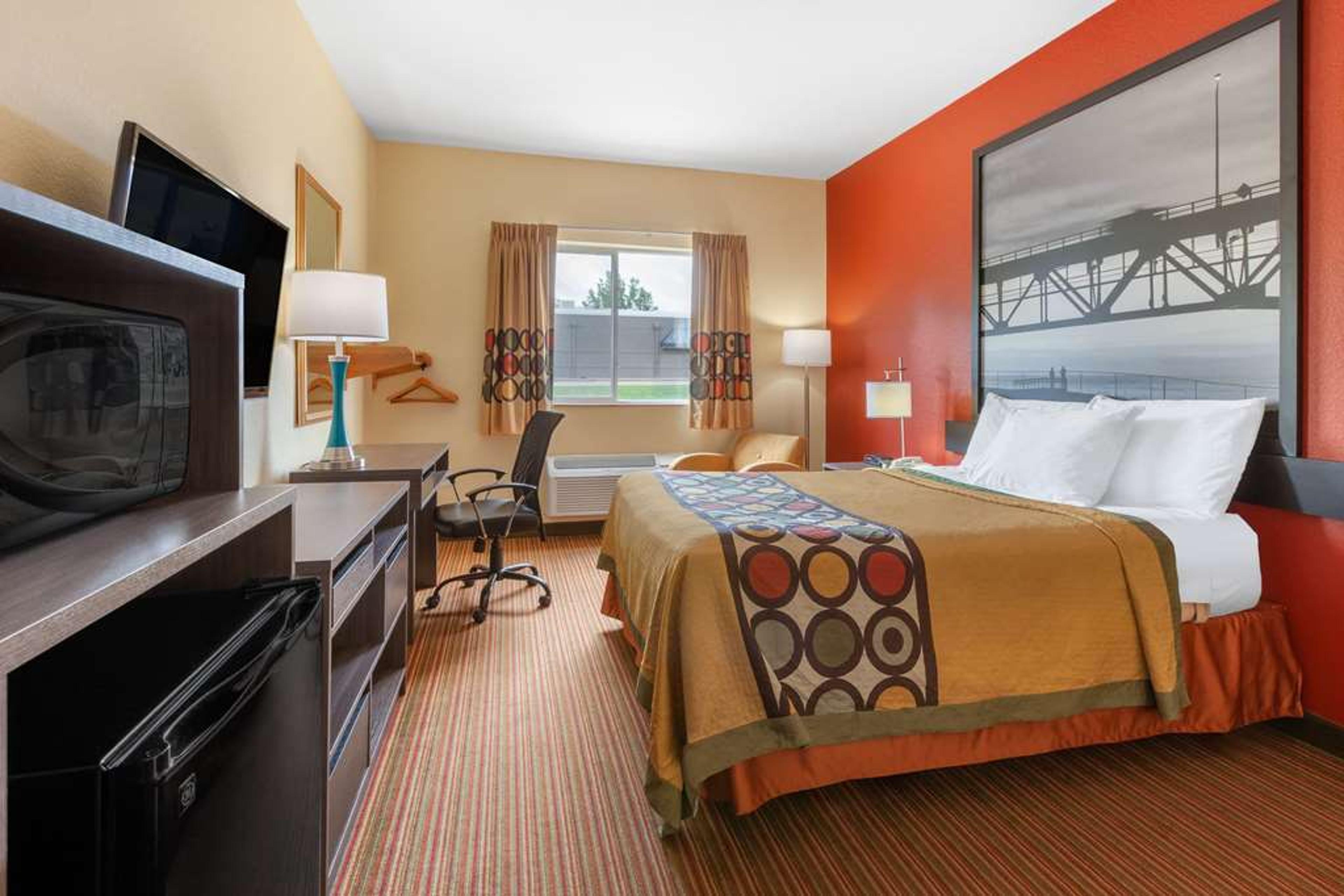SUPER 8 BY WYNDHAM BIG RAPIDS
