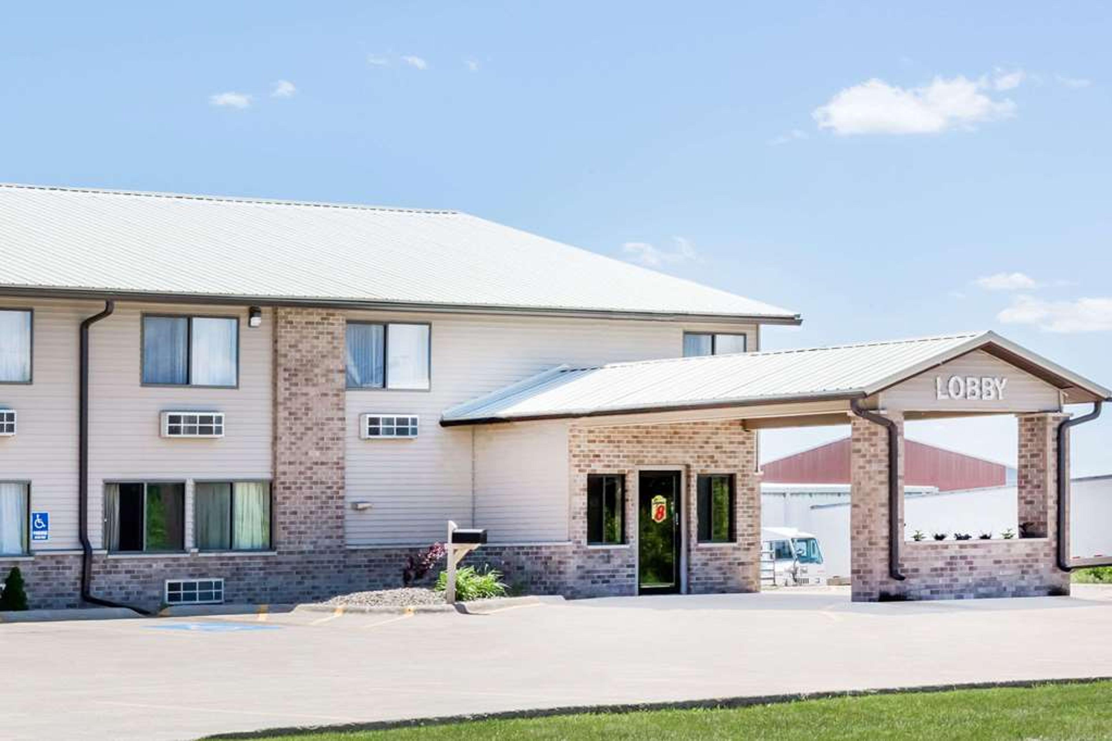 SUPER 8 BY WYNDHAM JEFFERSON