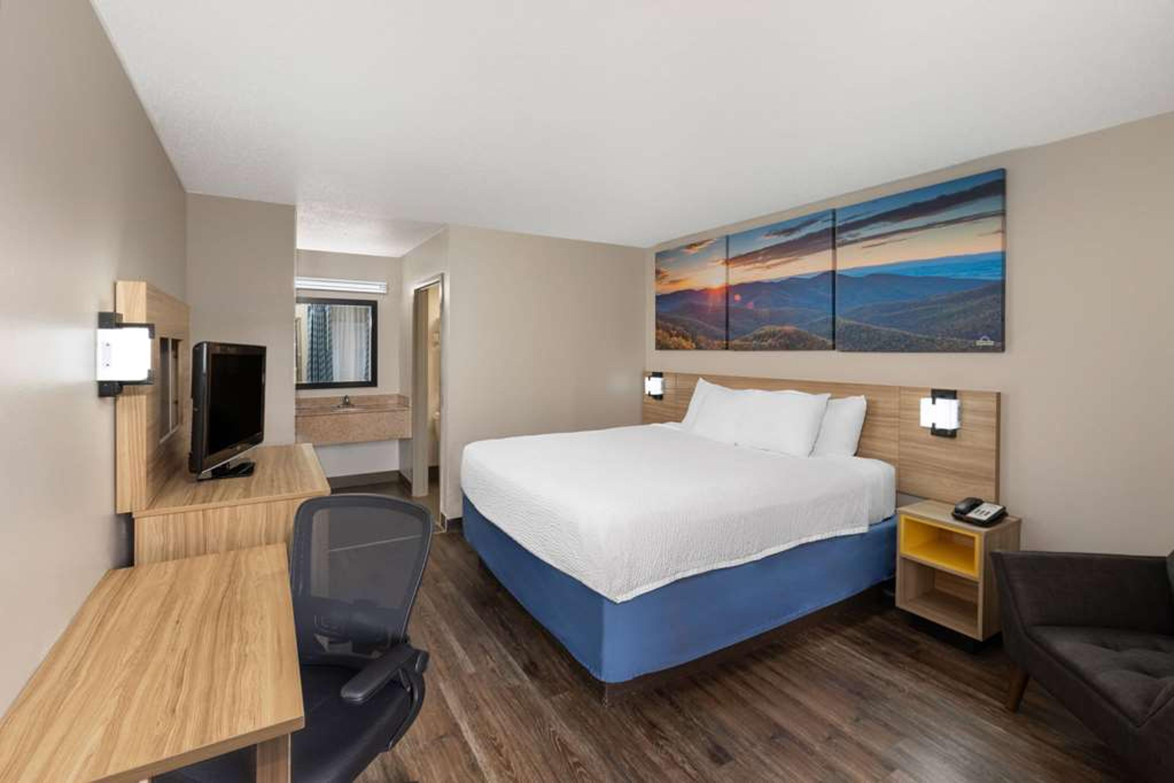 DAYS INN FT CAMPBELL