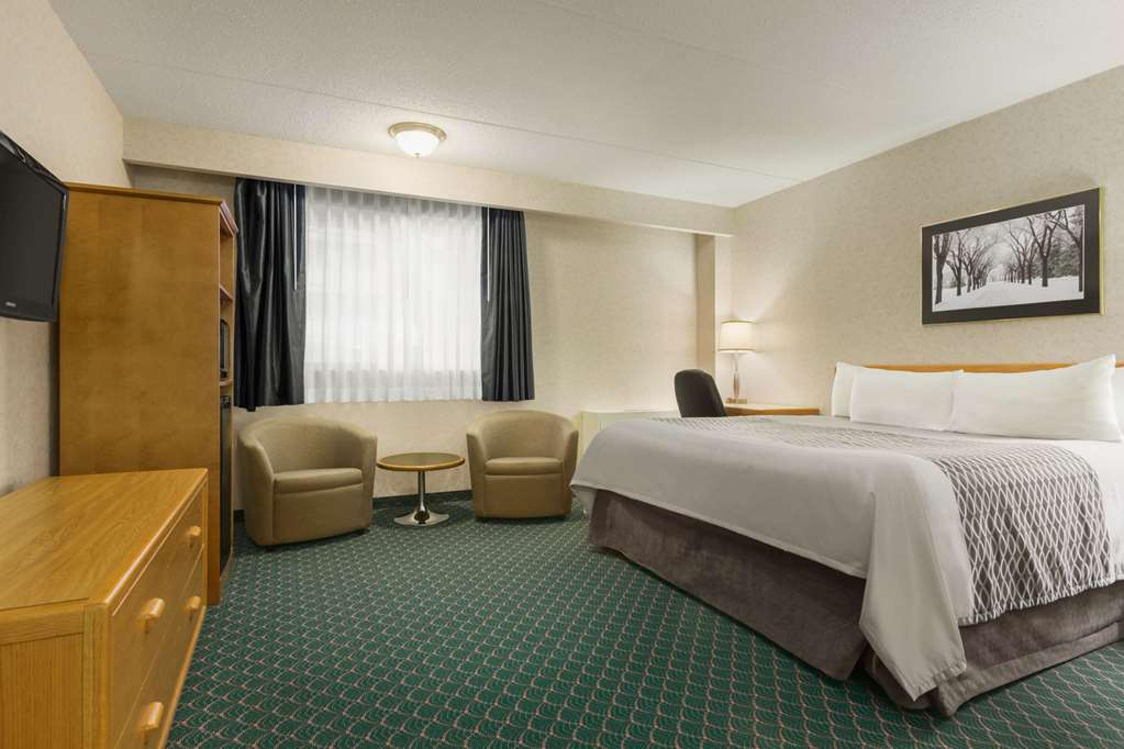TRAVELODGE BY WYNDHAM, WINNIPEG EAS