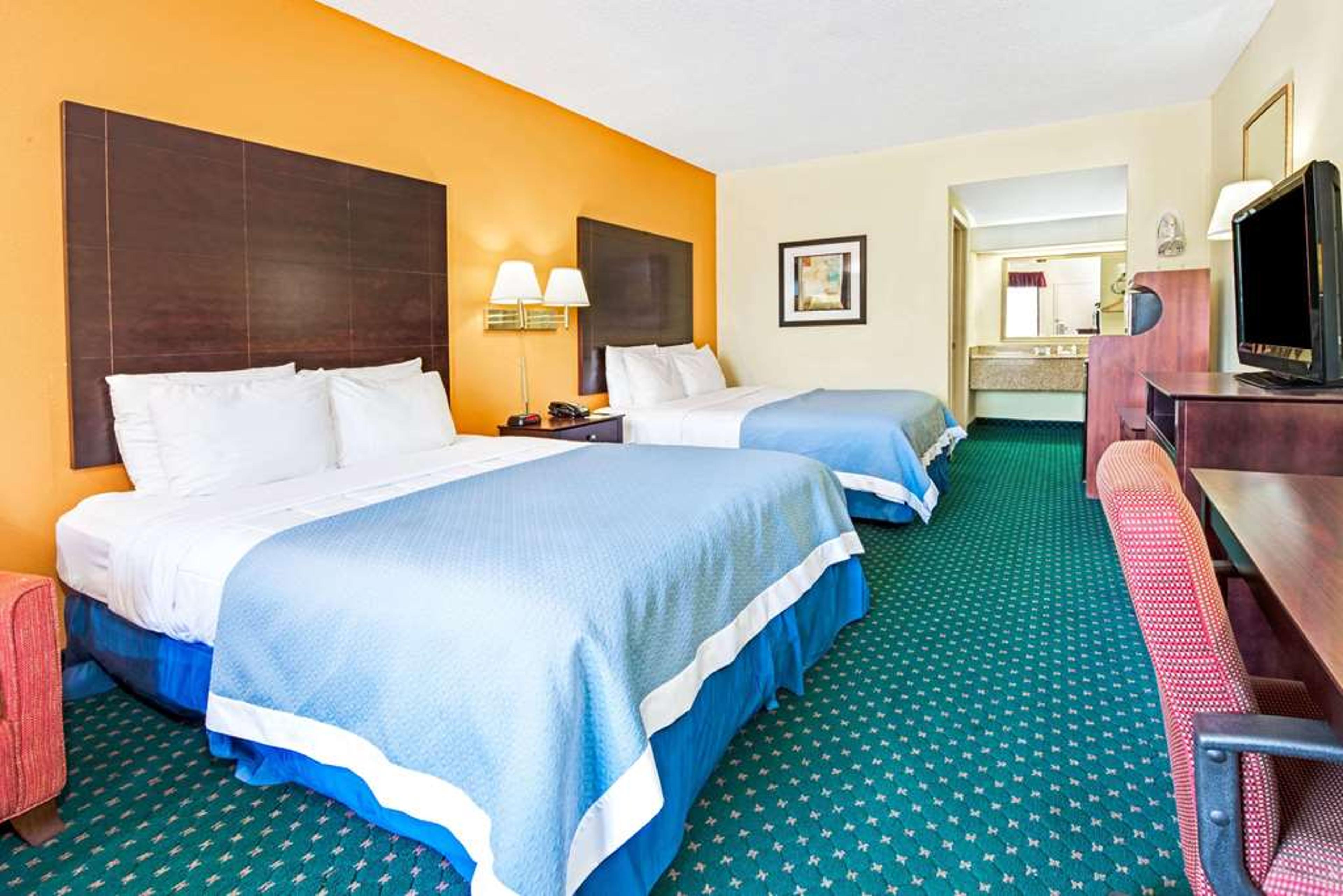 DAYS INN COVINGTON
