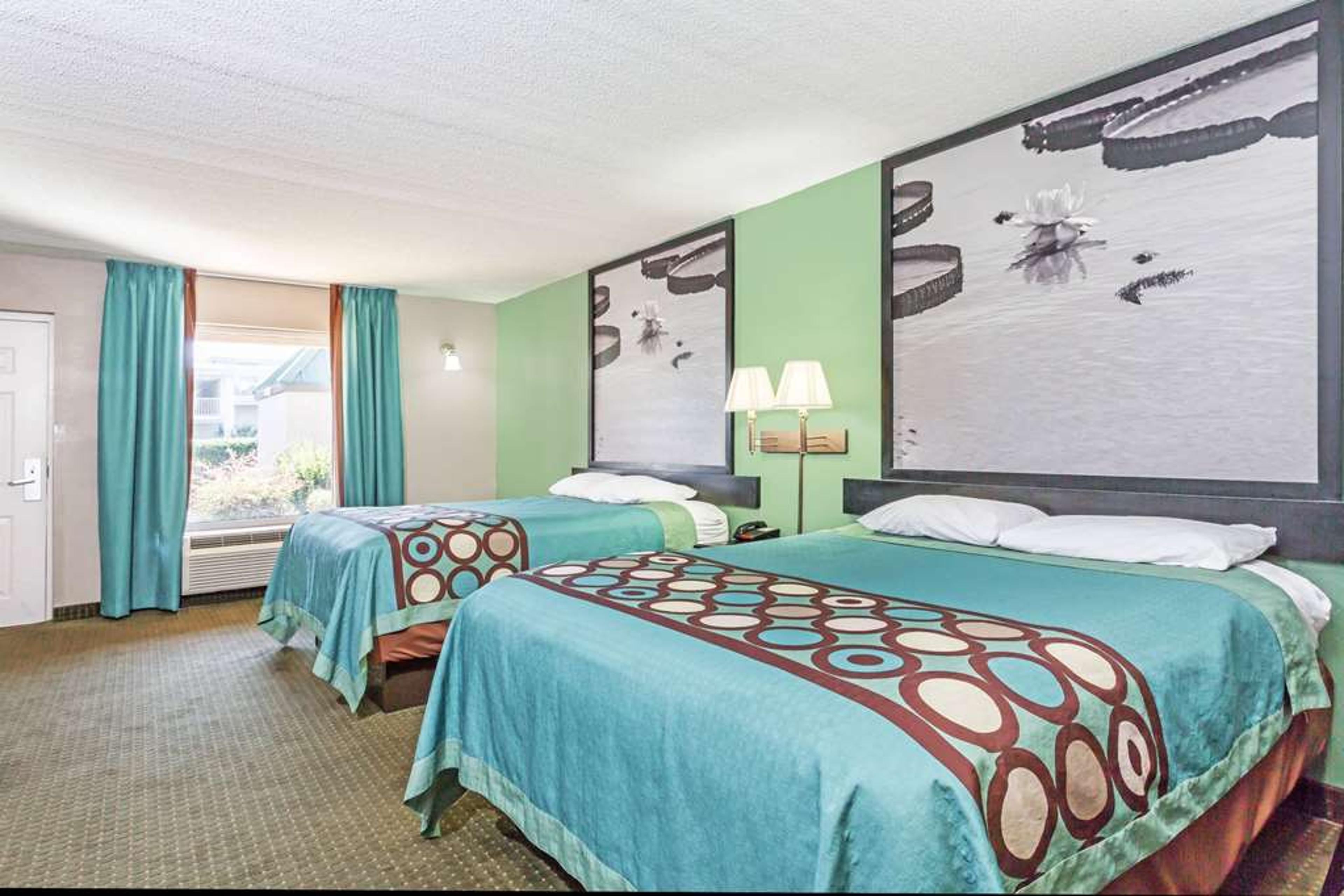 SUPER 8 BY WYNDHAM MARIANNA