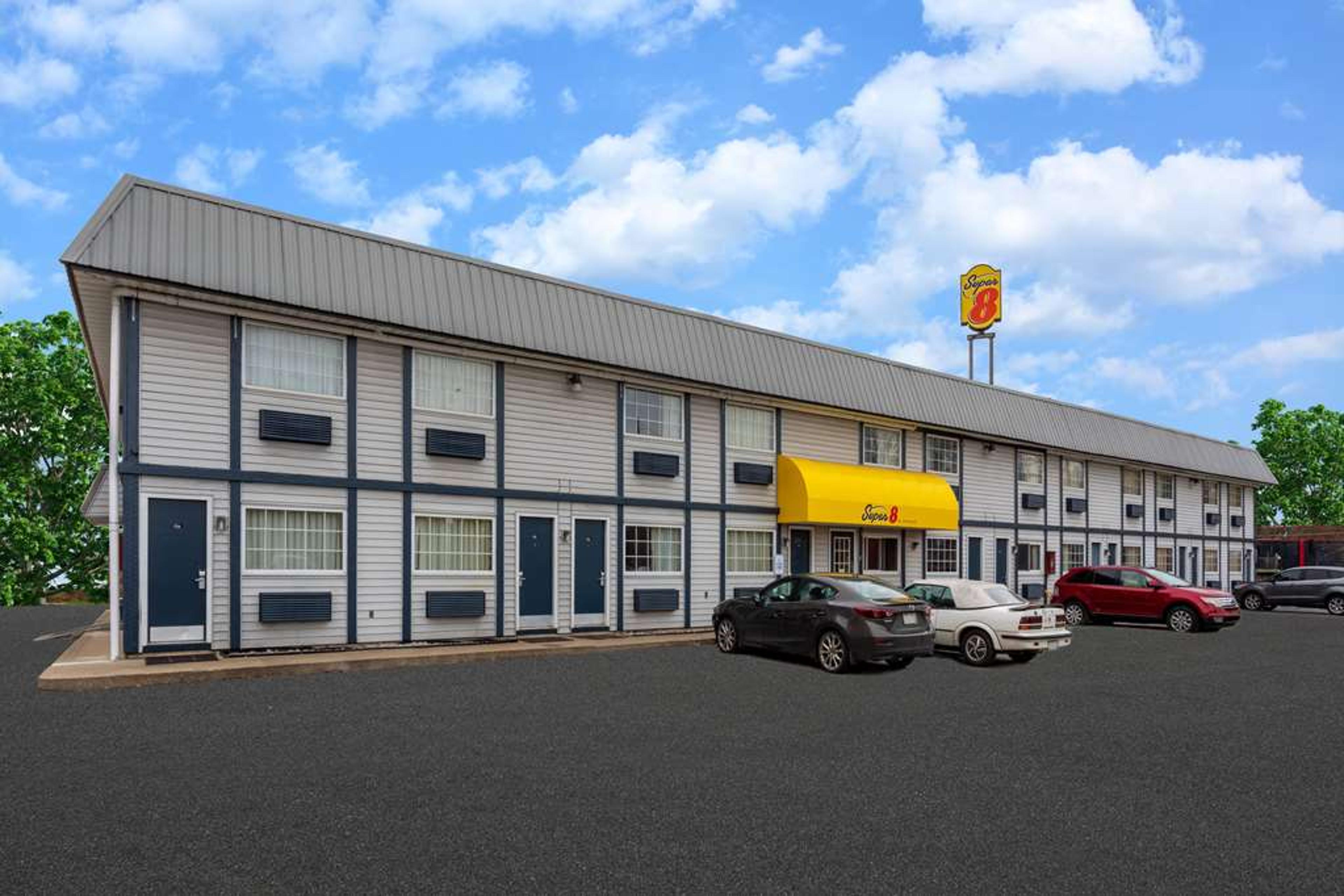 SUPER 8 BY WYNDHAM WOOSTER