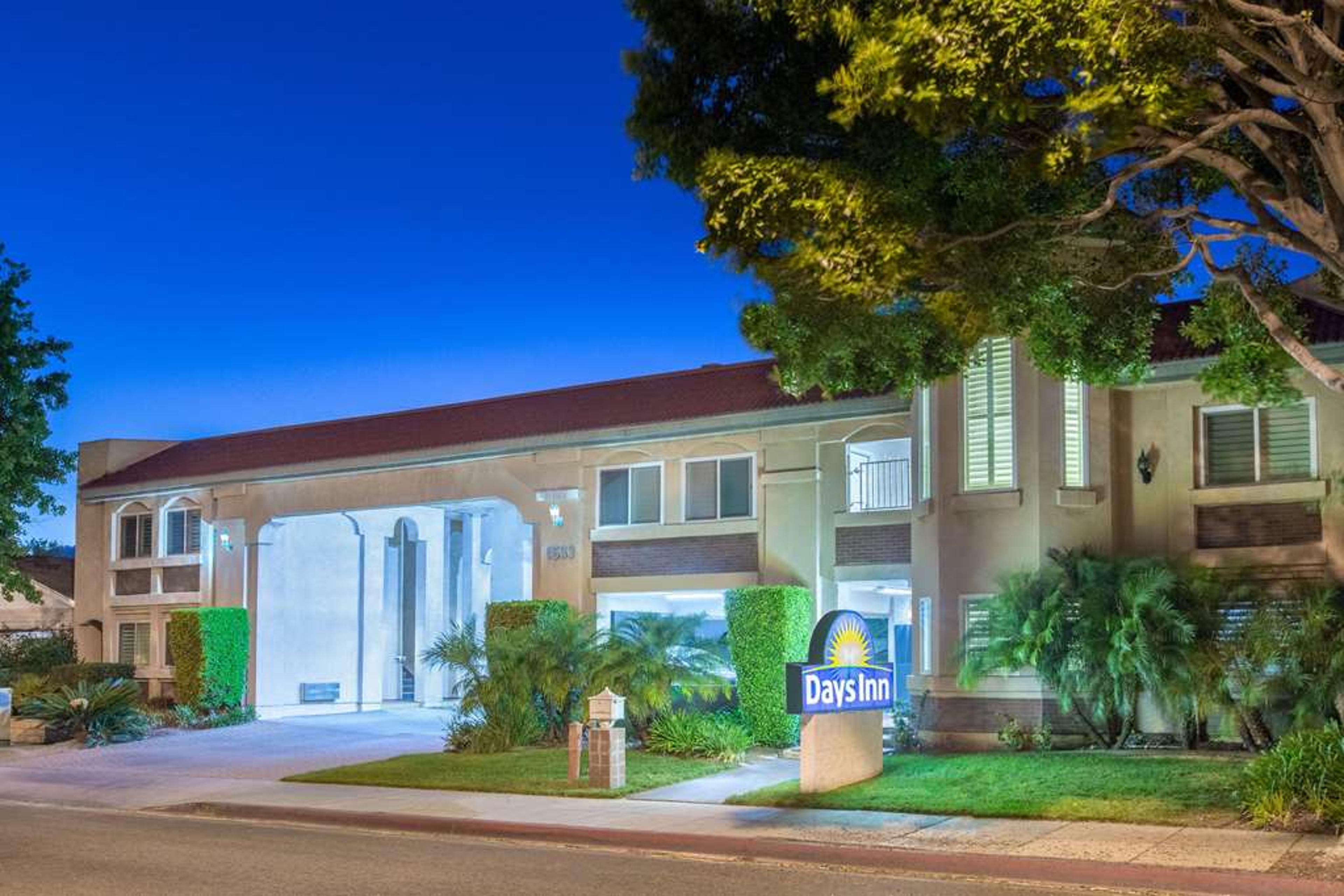 DAYS INN BY WYNDHAM NEAR CITY OF HO