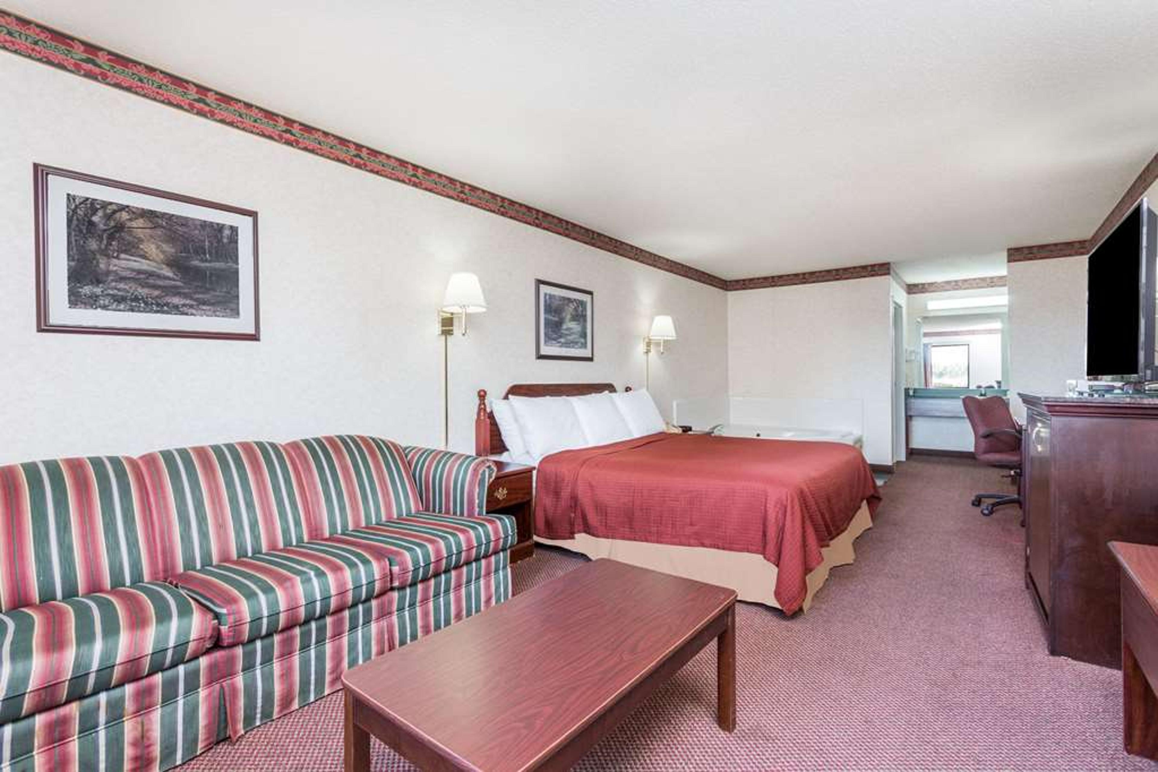 DAYS INN ROYSTON