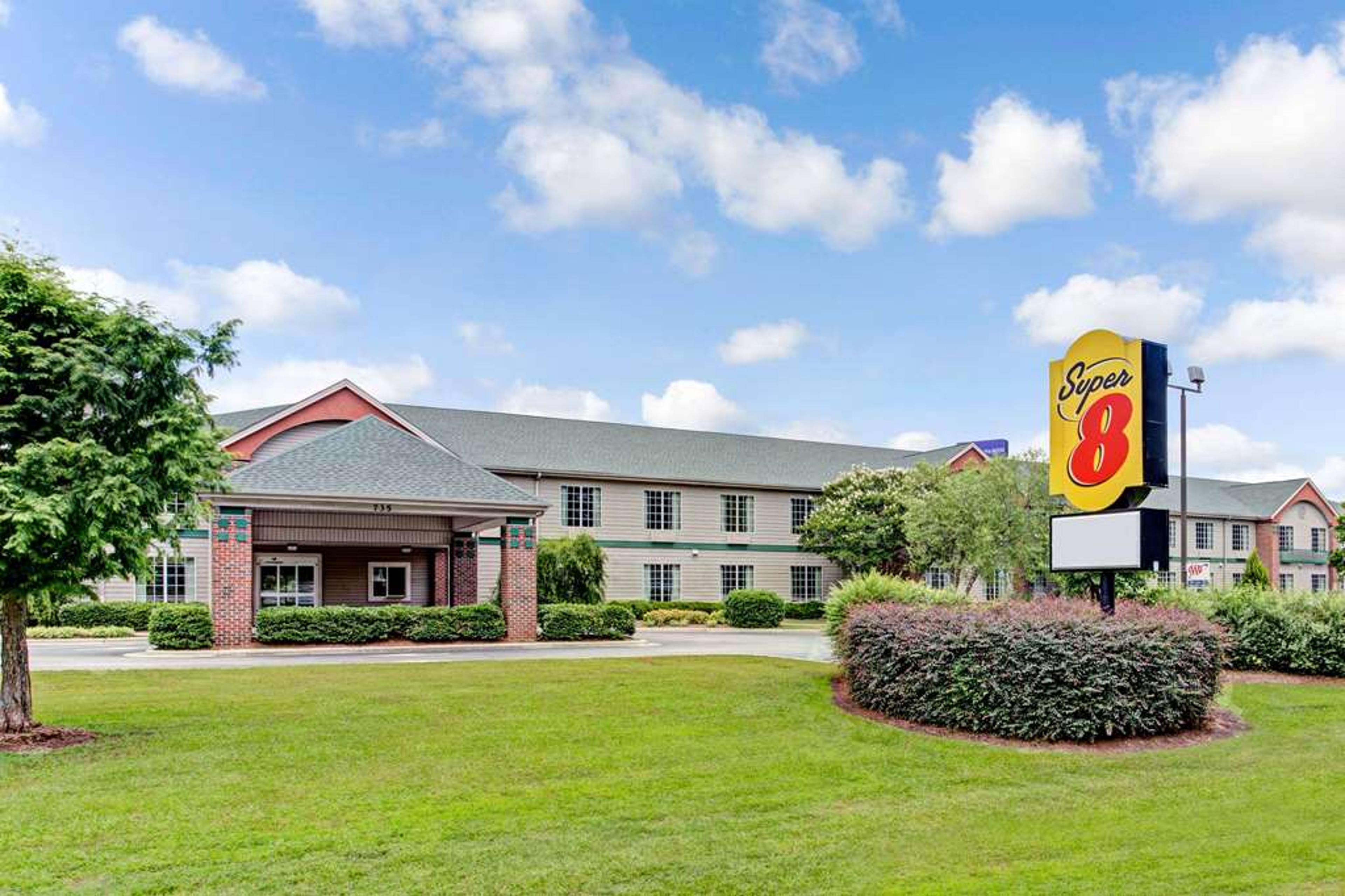 SUPER 8 BY WYNDHAM SMITHFIELD/SELMA